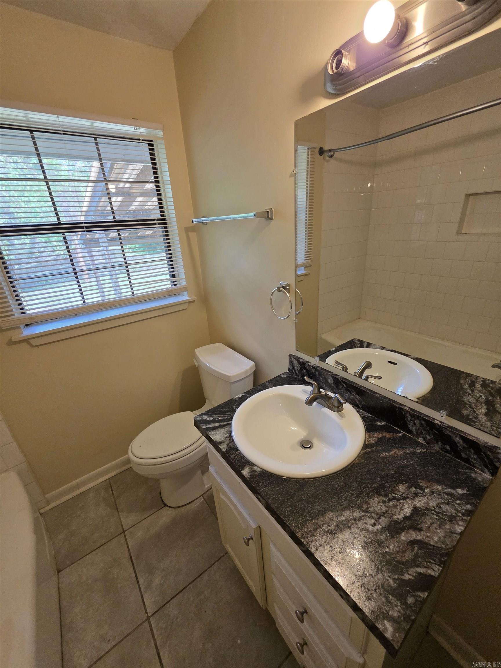 99 Broadmoor  Little Rock, AR