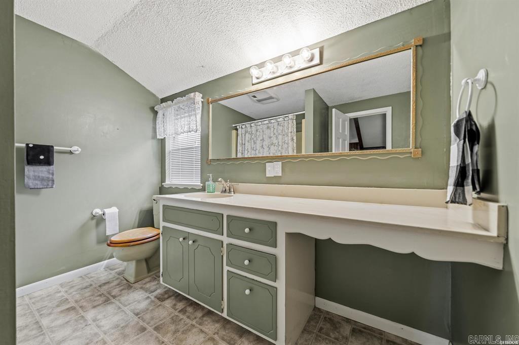 2742 Hwy 270  Mount Ida, AR