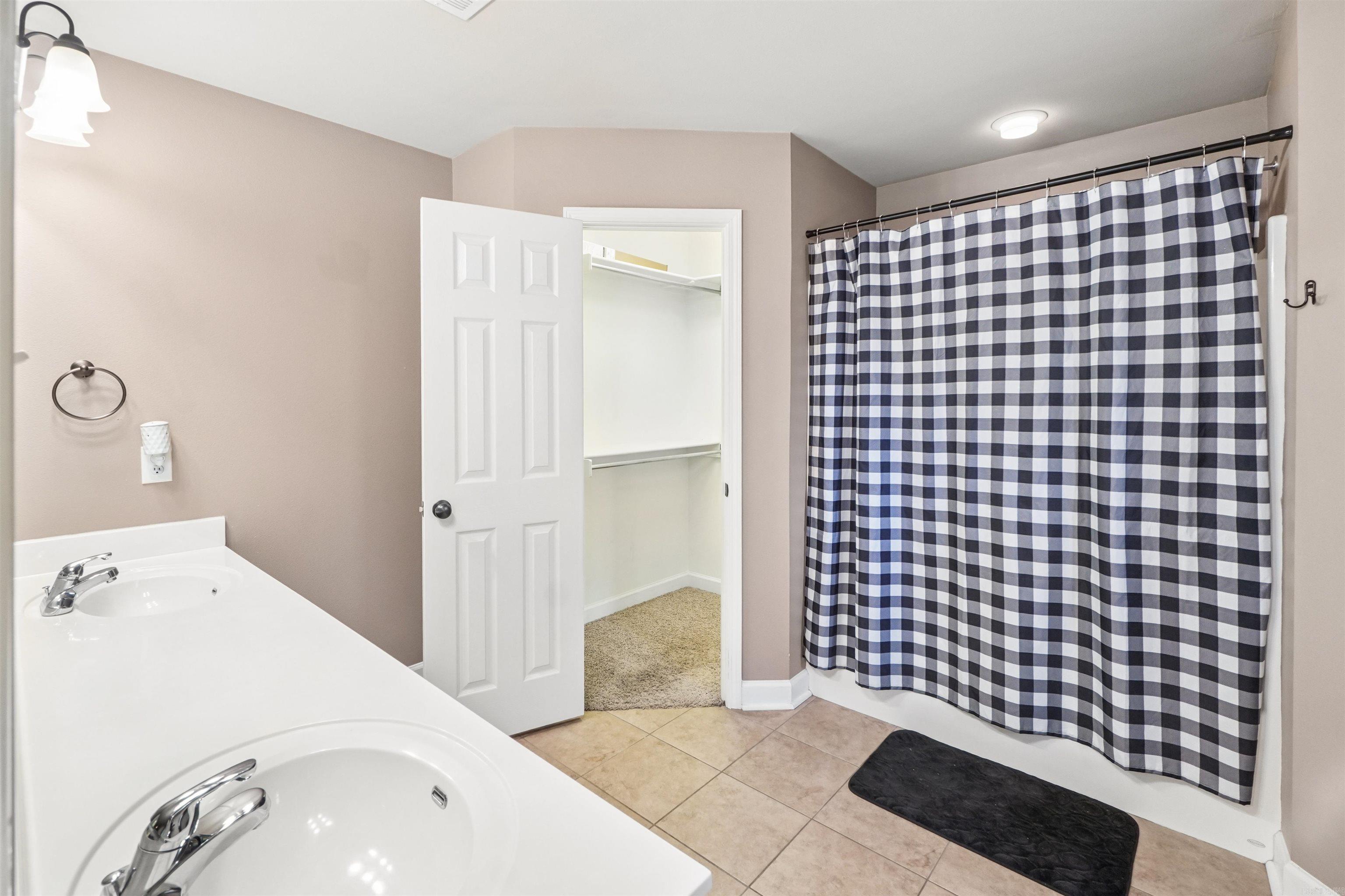 500 Meadow Lynn  Morrilton, AR