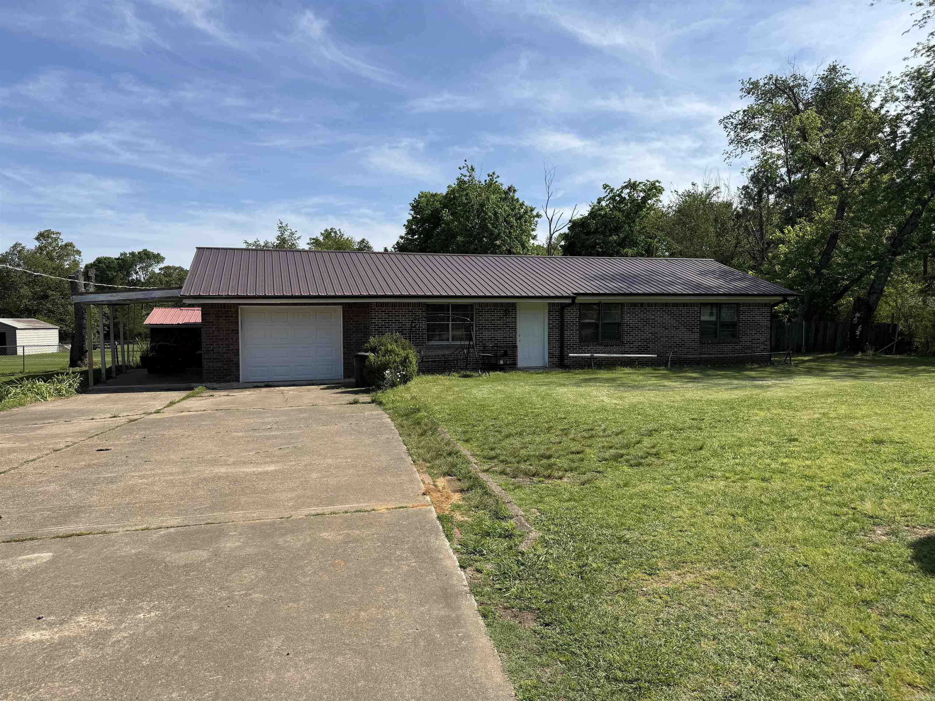 9871 Highway 64  Clarksville, AR