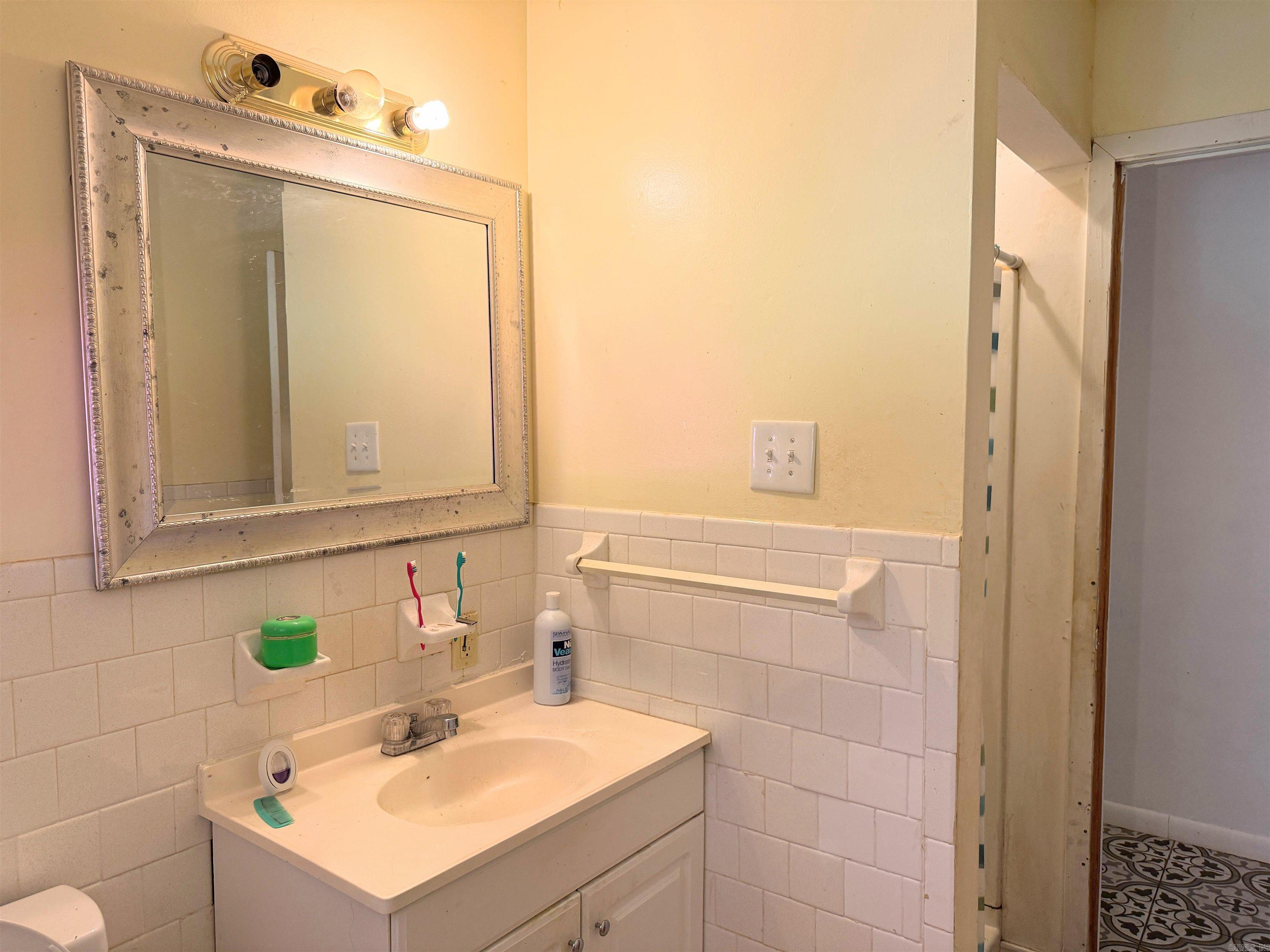 9871 Highway 64  Clarksville, AR