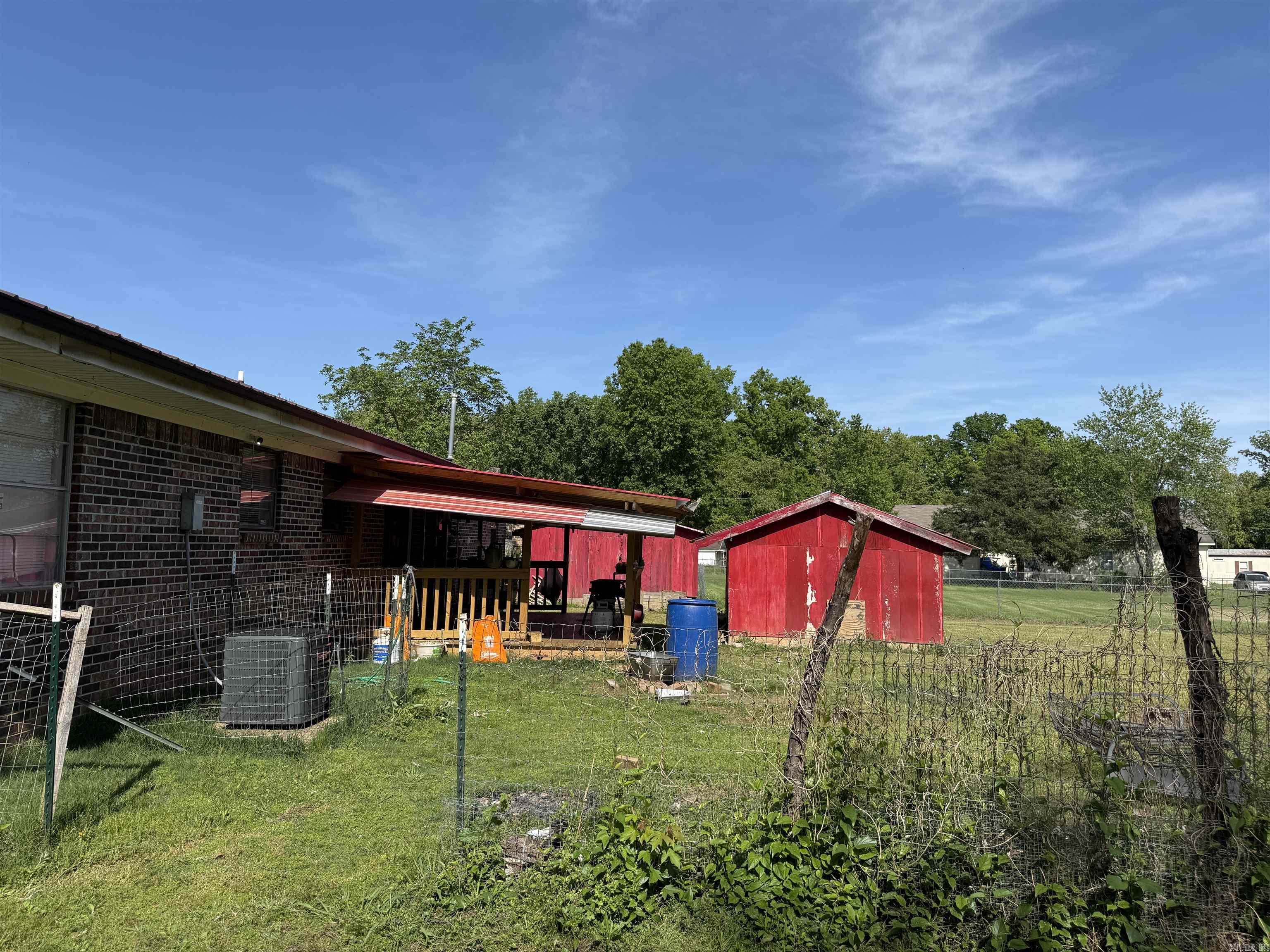 9871 Highway 64  Clarksville, AR