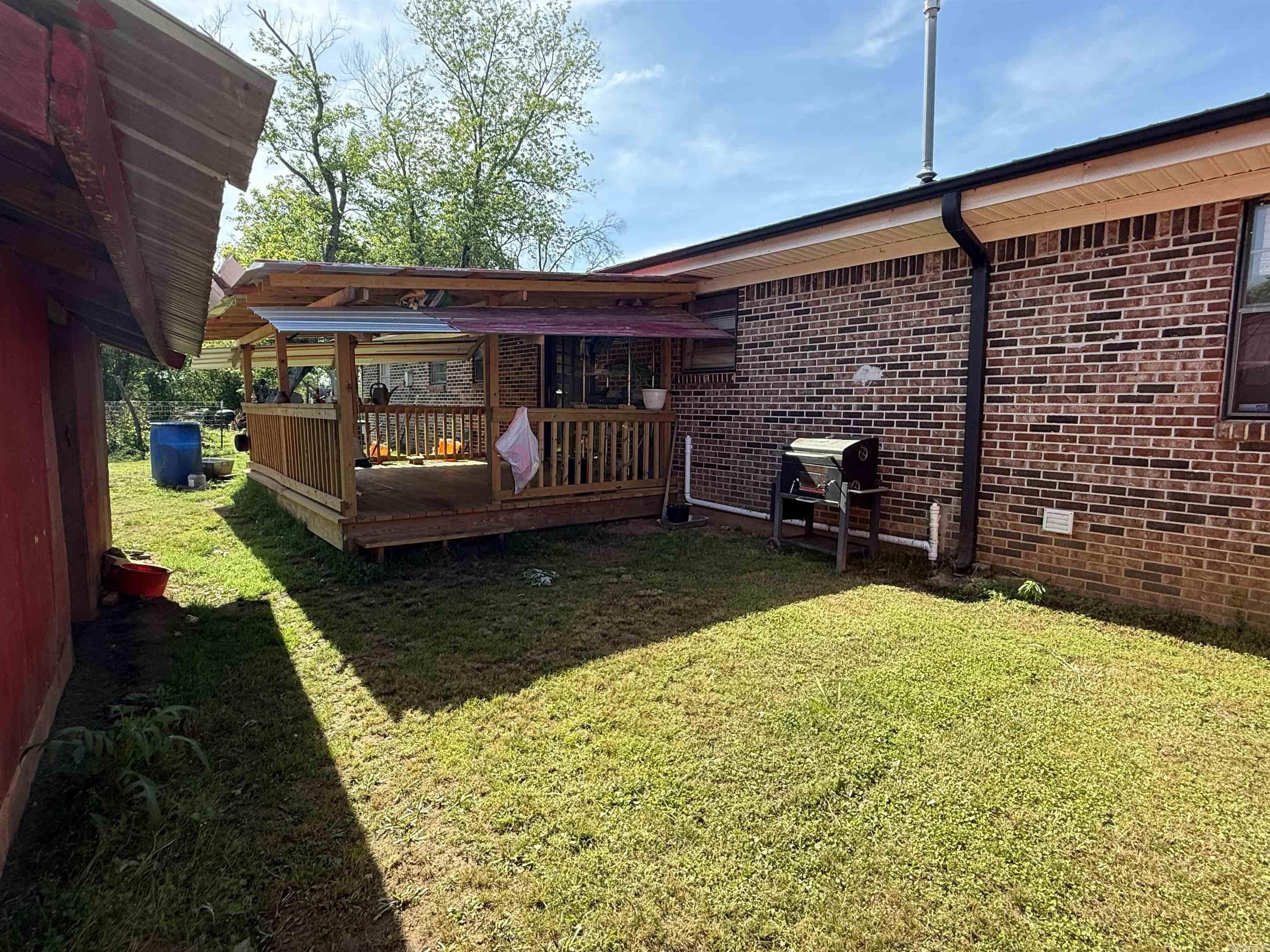 9871 Highway 64  Clarksville, AR