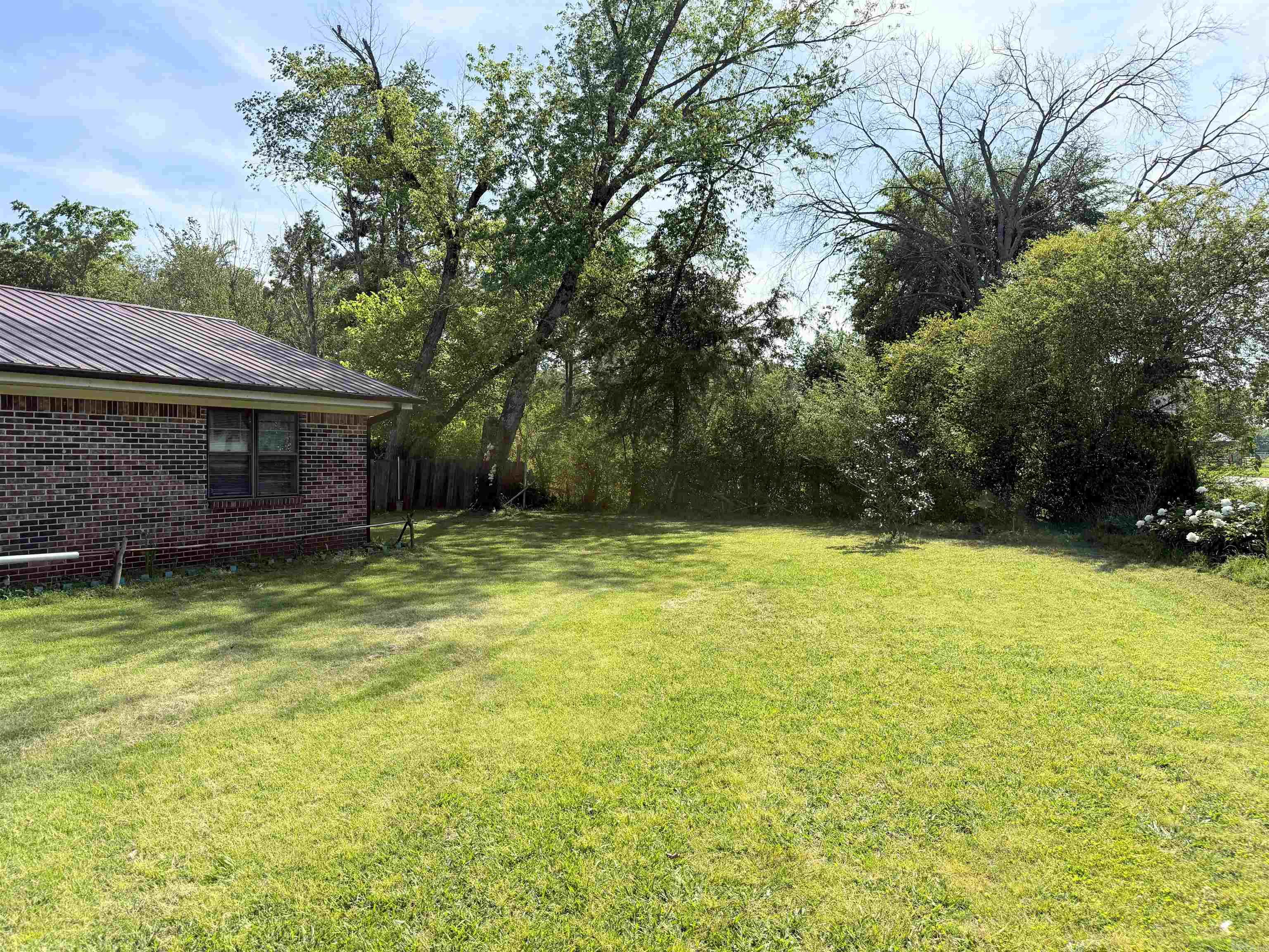 9871 Highway 64  Clarksville, AR