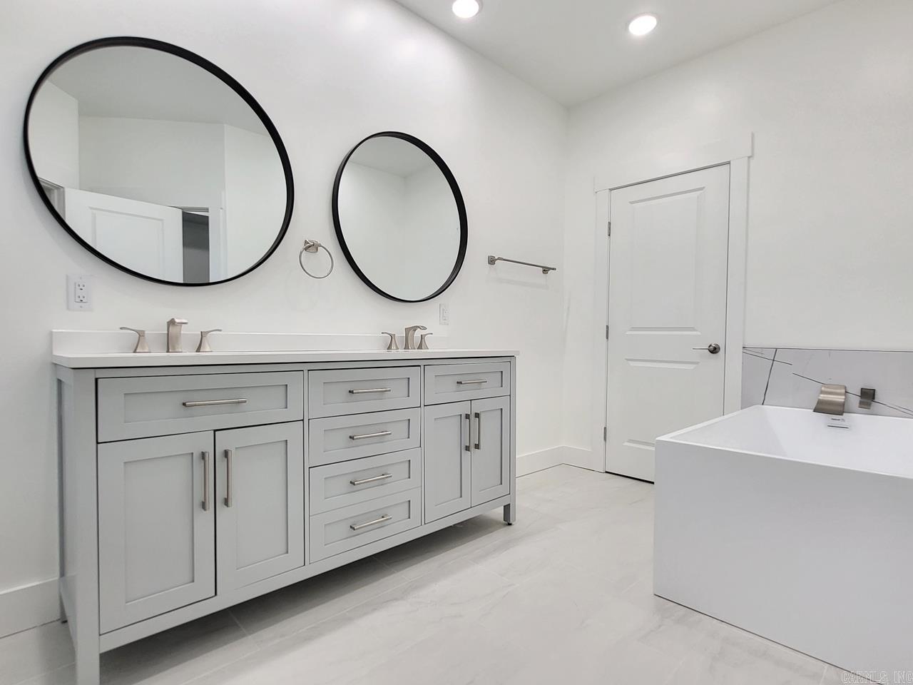 304 Prospect Trl  Jonesboro, AR