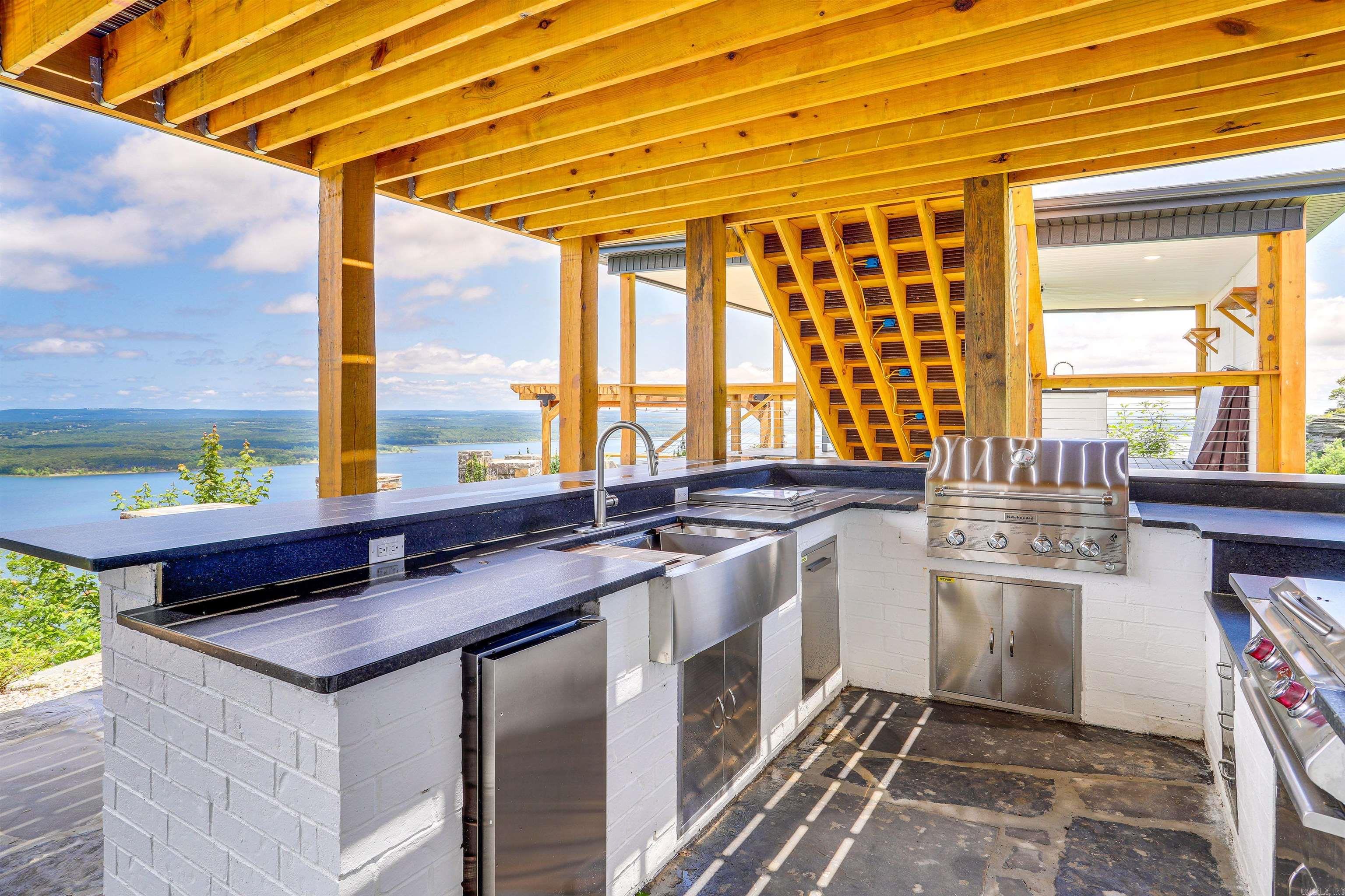 2187 Diamond Bluff  Quitman, AR