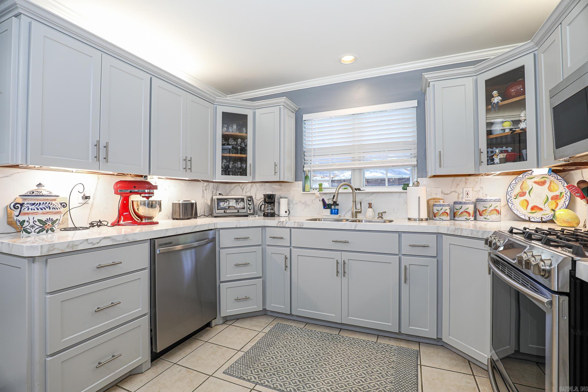 2719 MILLBROOK DR  Benton, AR