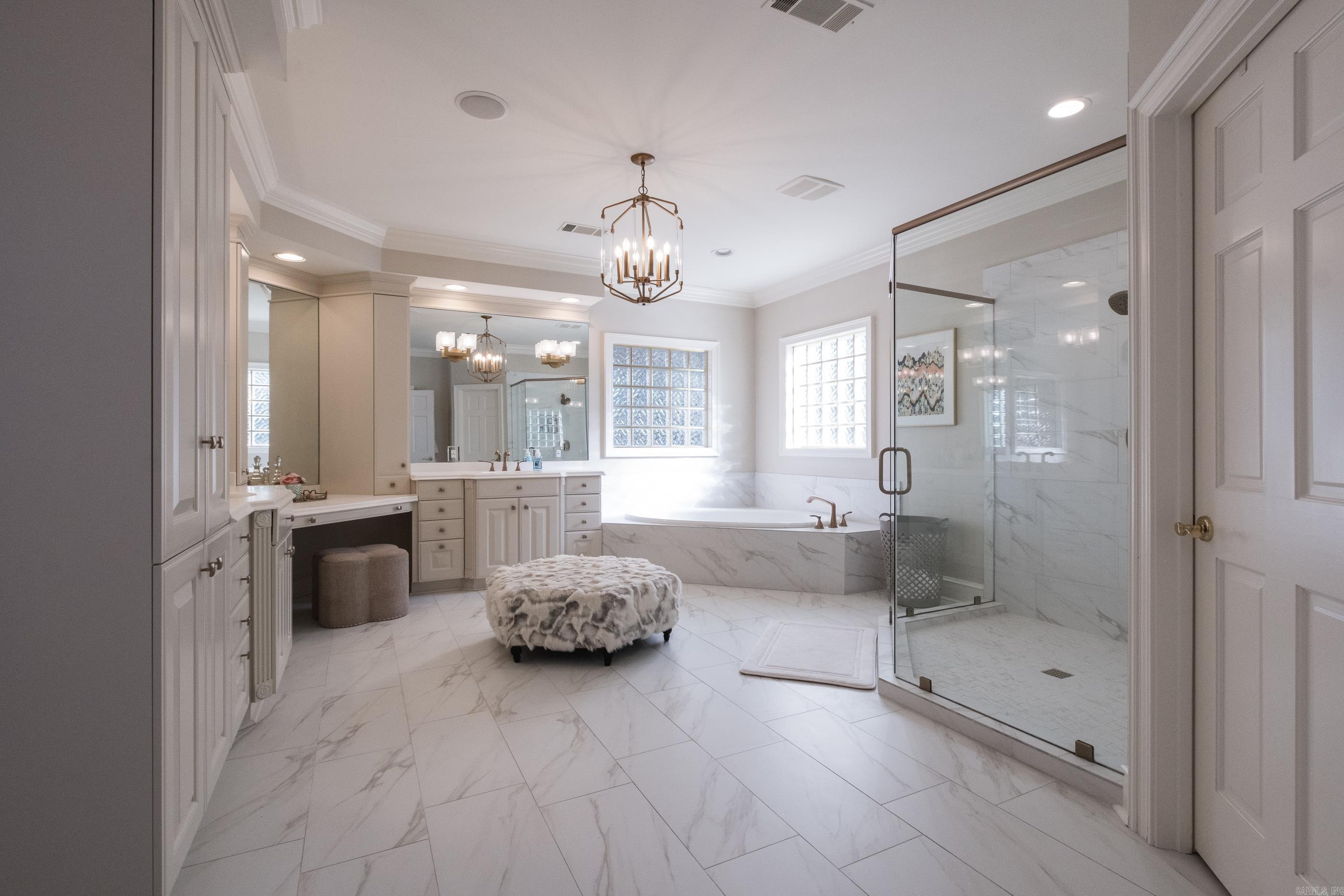 18 Hickory Creek  Little Rock, AR