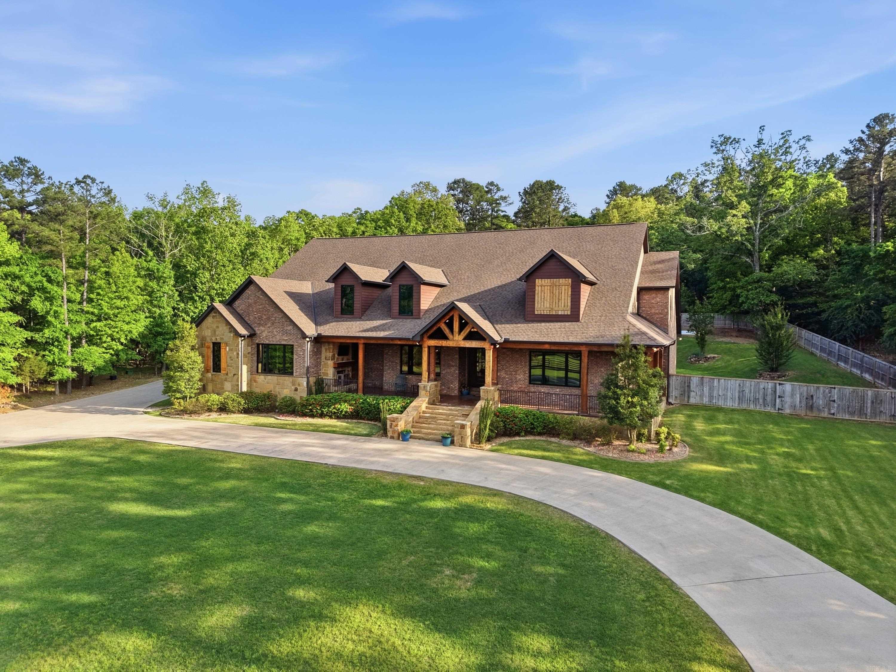 11311 Garrison  Little Rock, AR