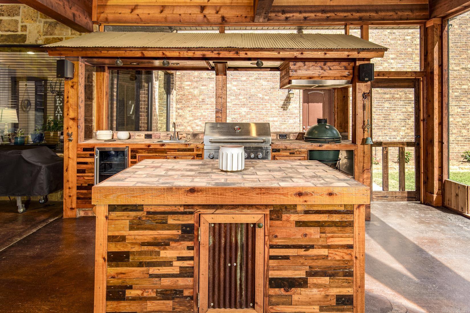 11311 Garrison  Little Rock, AR