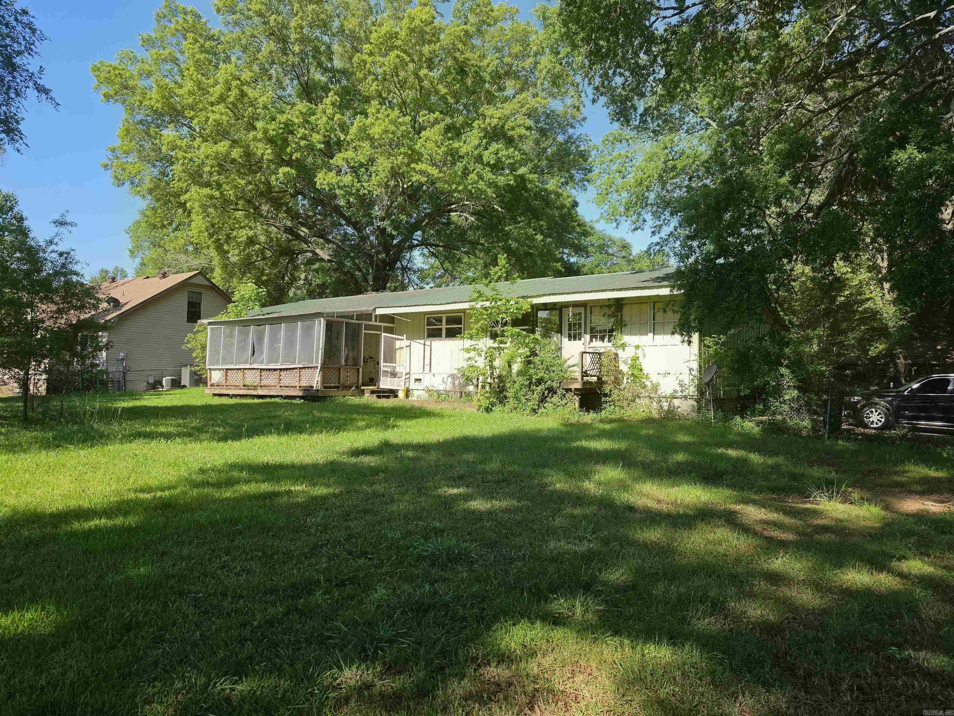 16 Roberts  Mayflower, AR