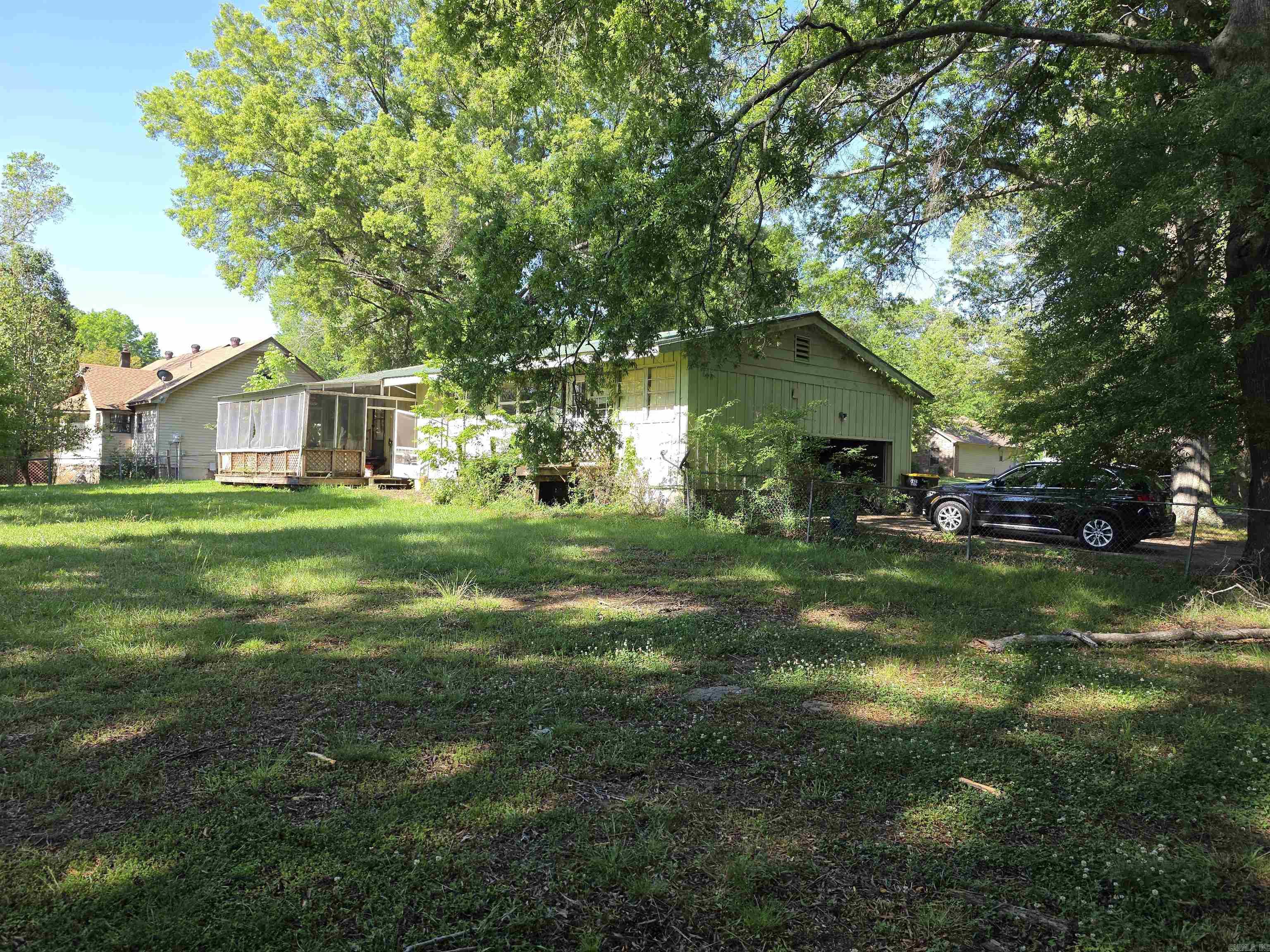 16 Roberts  Mayflower, AR