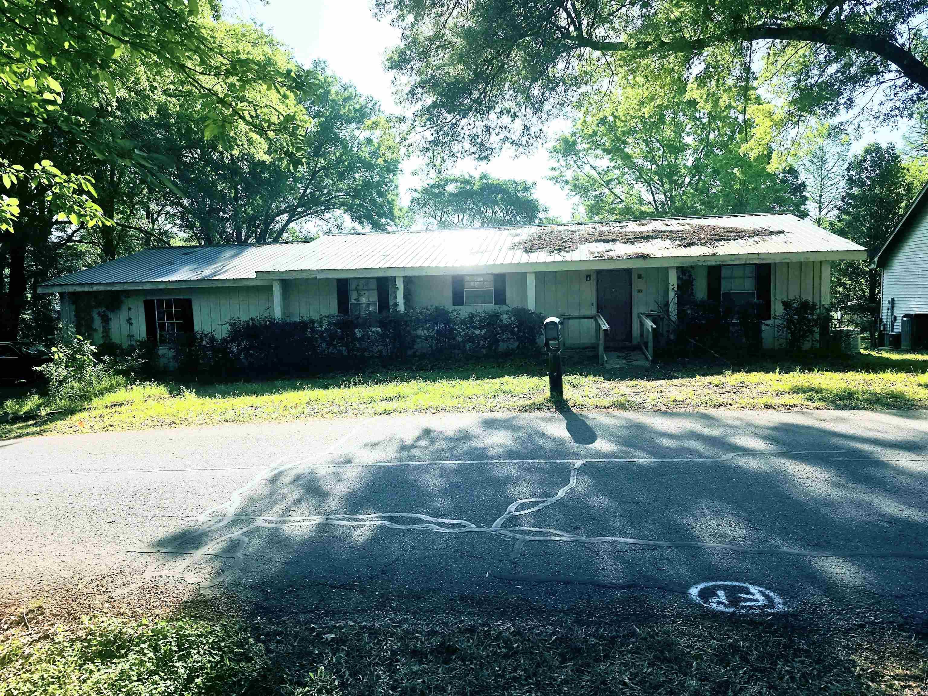 16 Roberts  Mayflower, AR