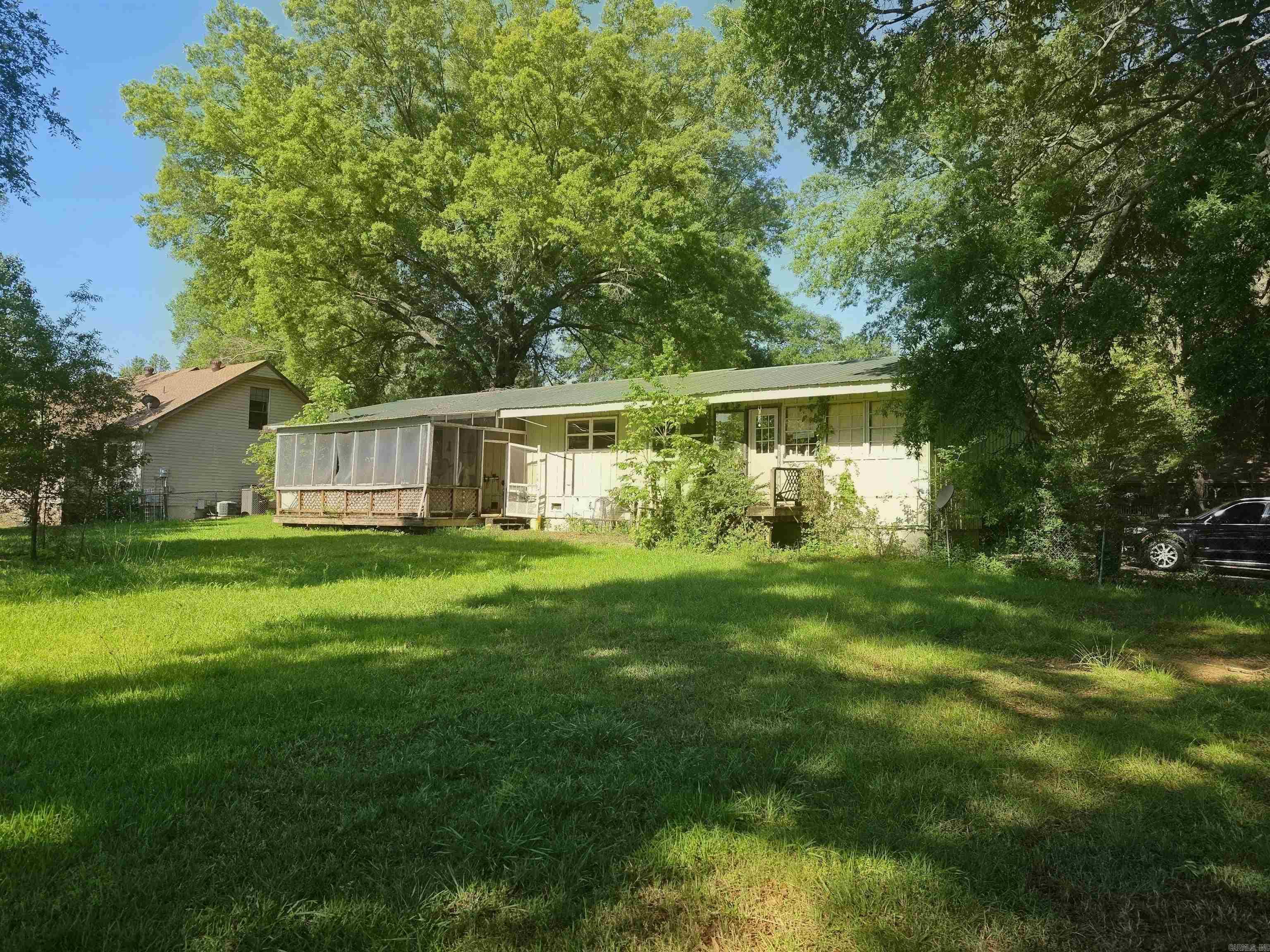 16 Roberts  Mayflower, AR