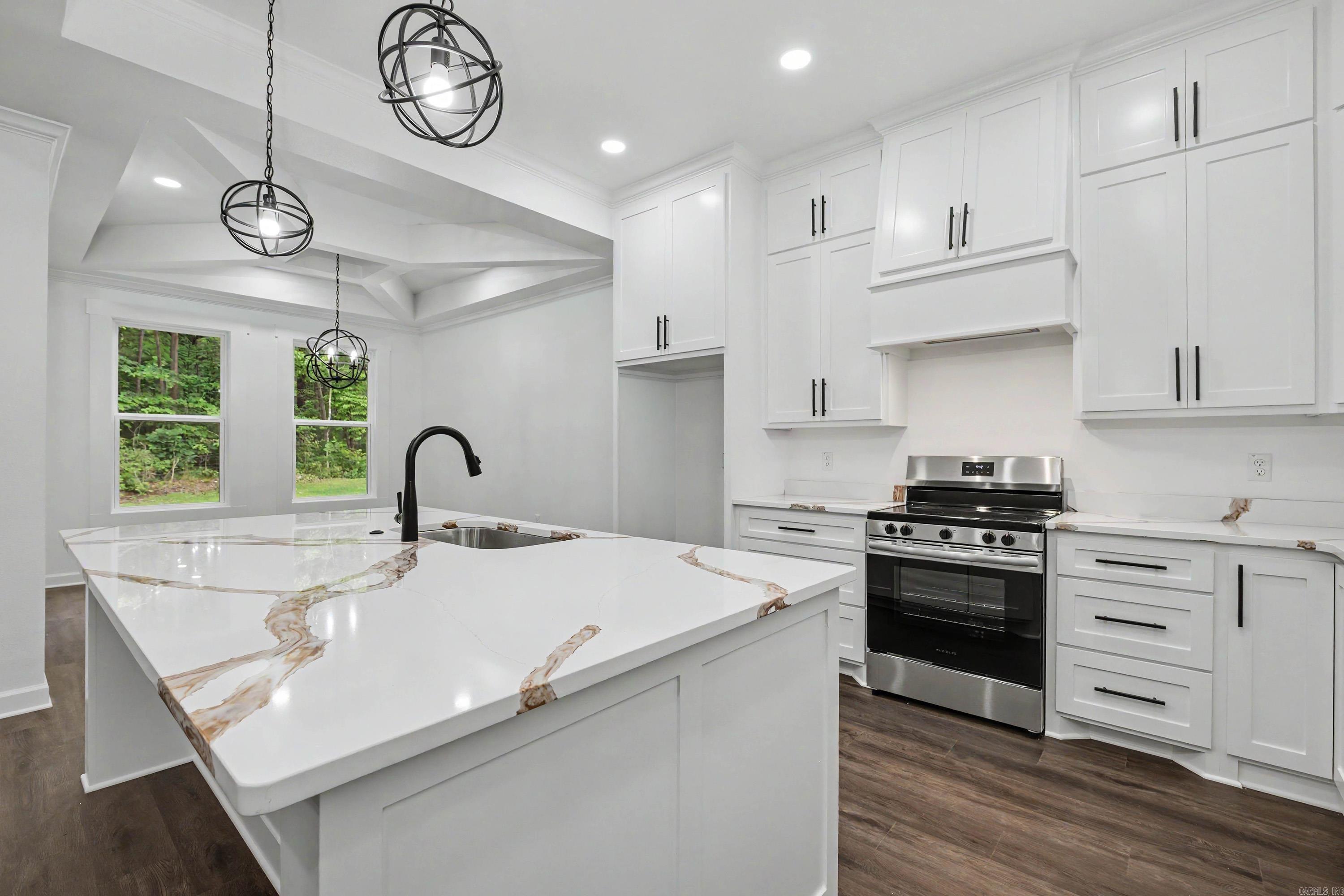 7048 Agua Blanca  Shannon Hills, AR