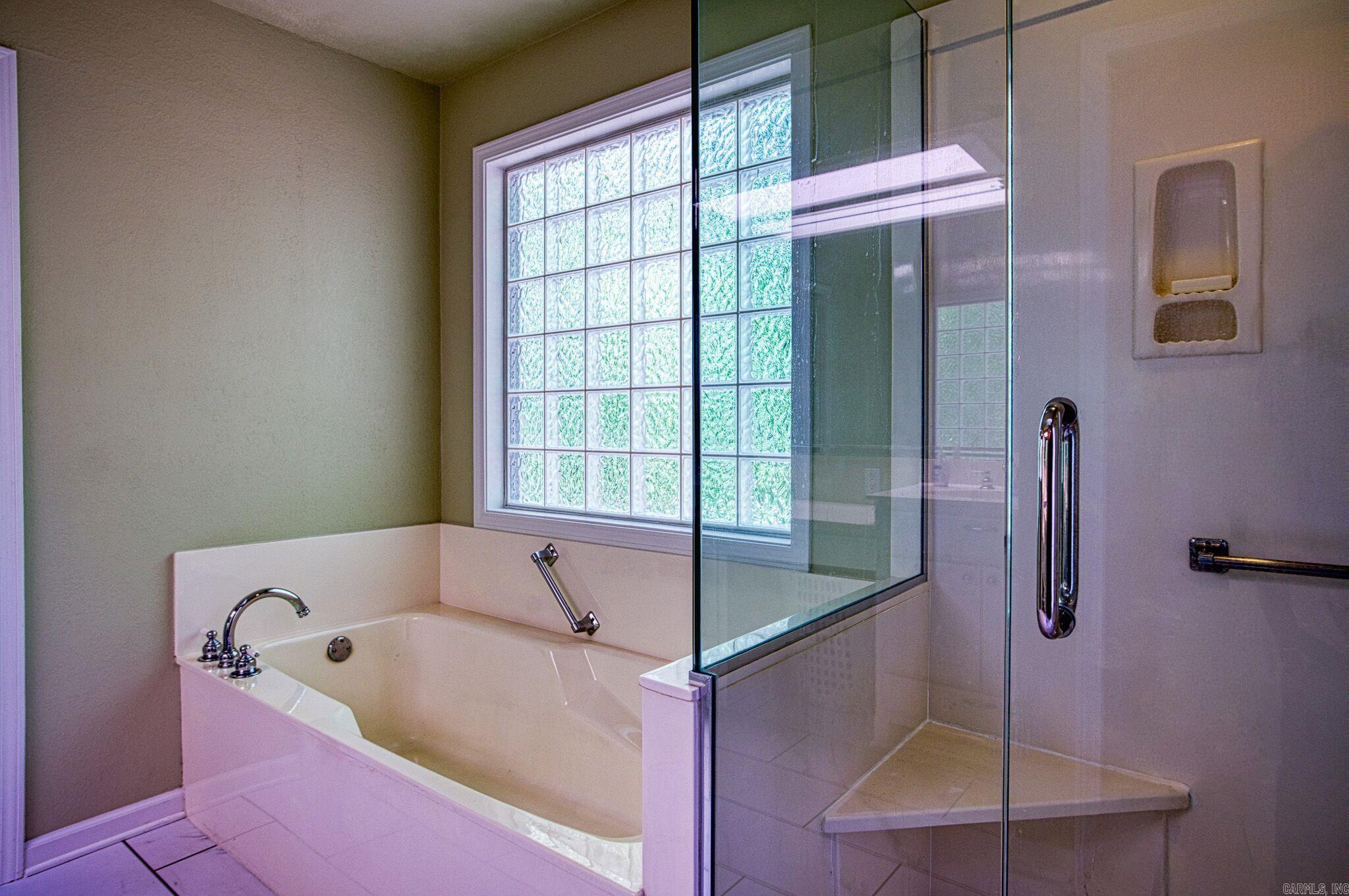 21 Badajoz Way  Hot Springs Village, AR