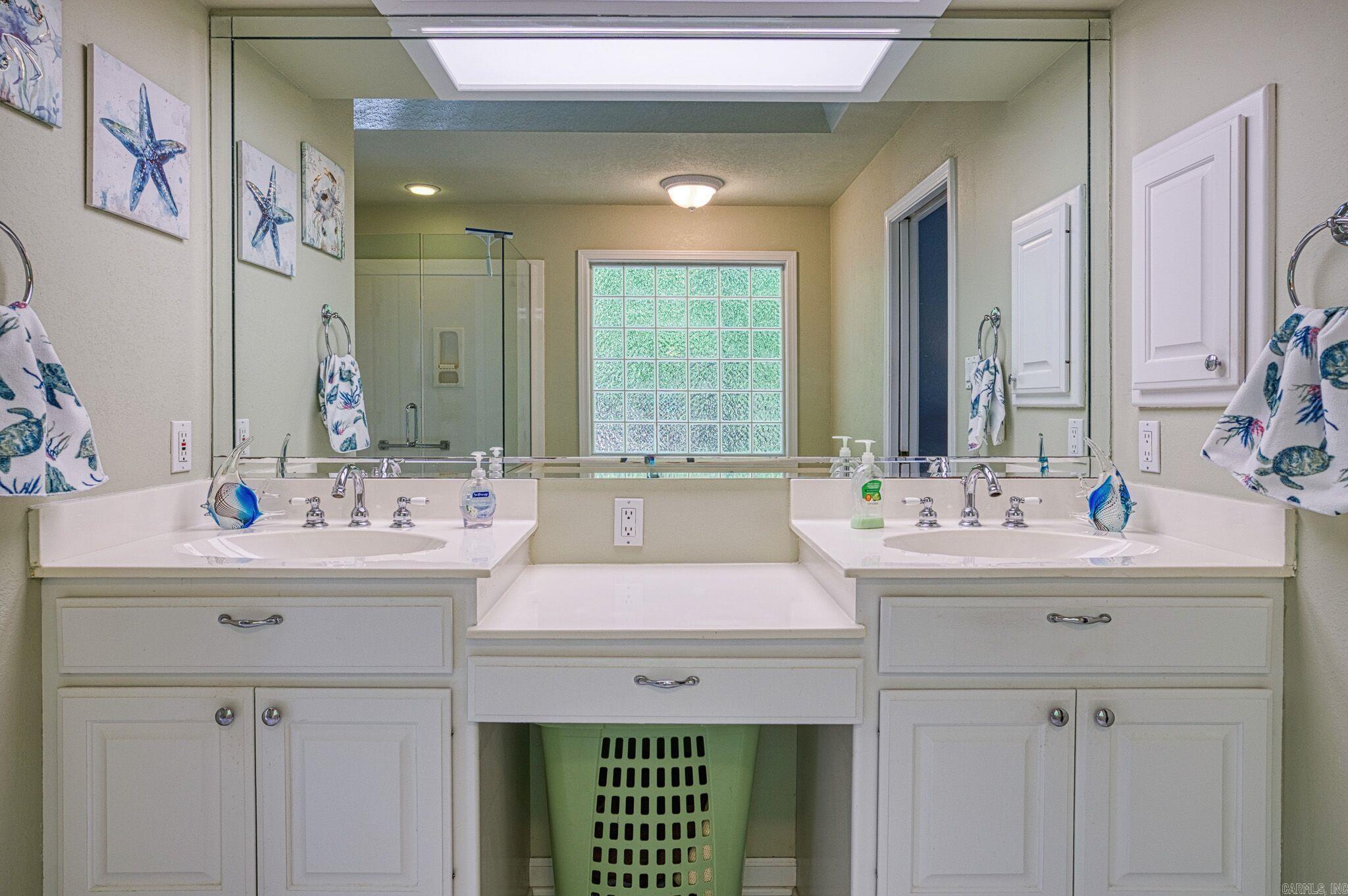 21 Badajoz Way  Hot Springs Village, AR