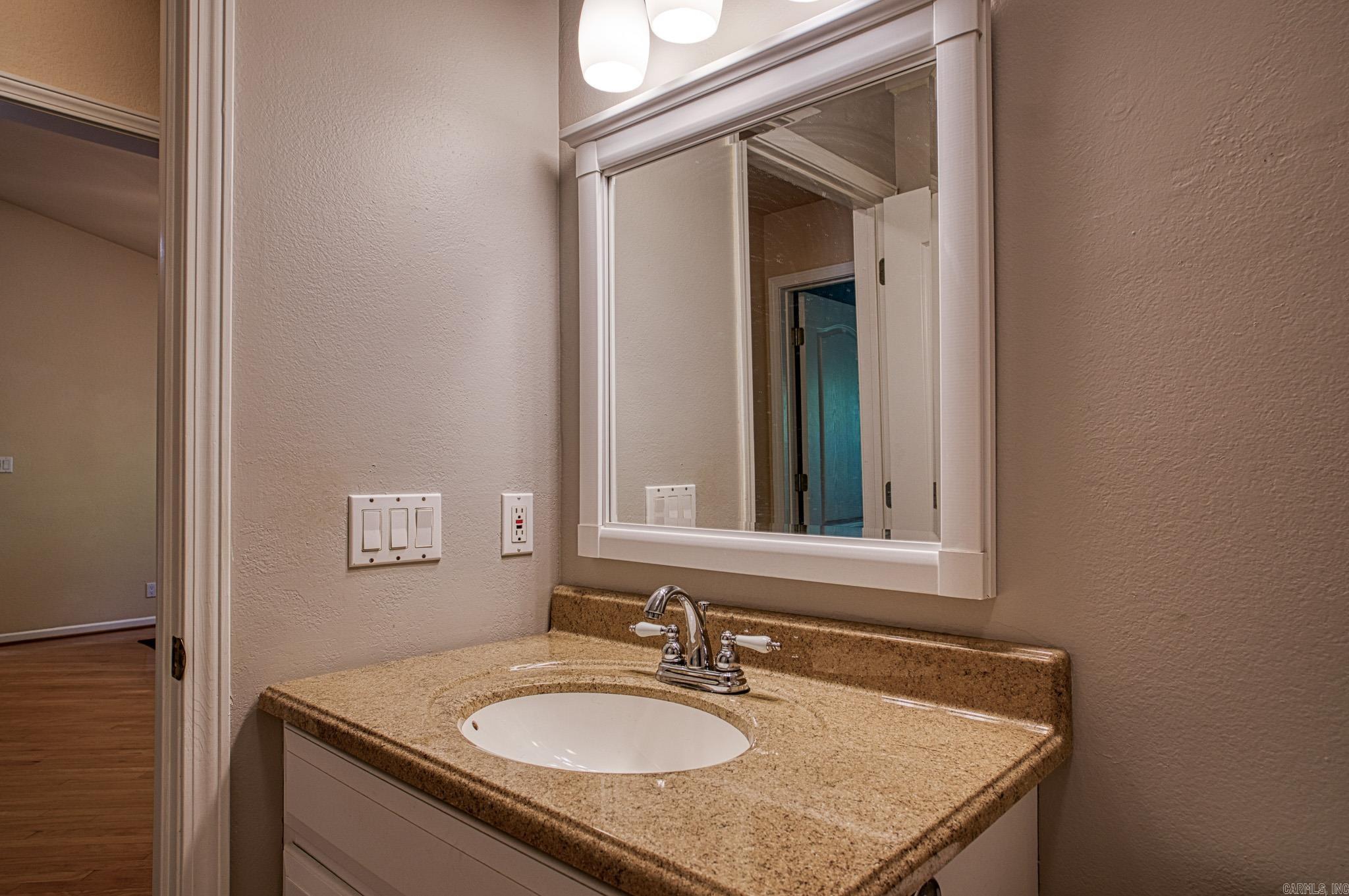 21 Badajoz Way  Hot Springs Village, AR