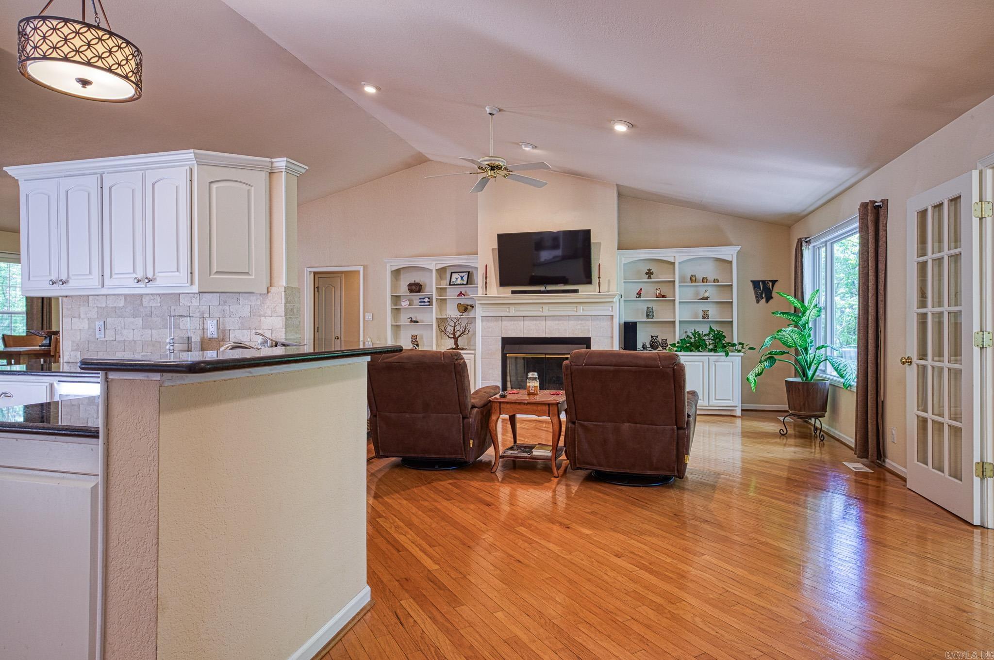 21 Badajoz Way  Hot Springs Village, AR