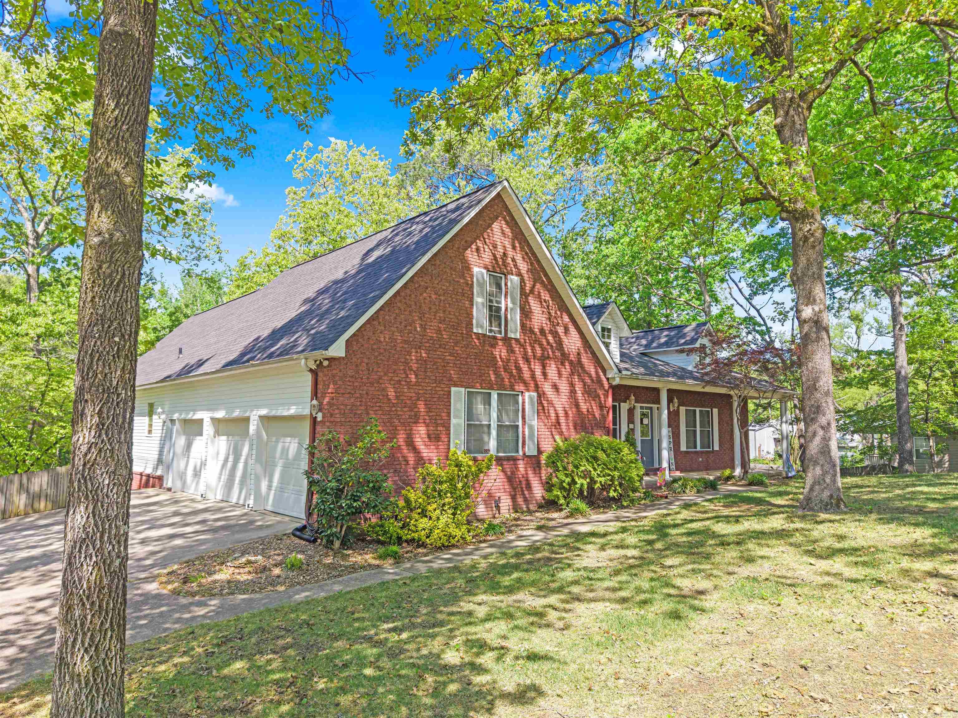 136 Peppermint  Hot Springs, AR