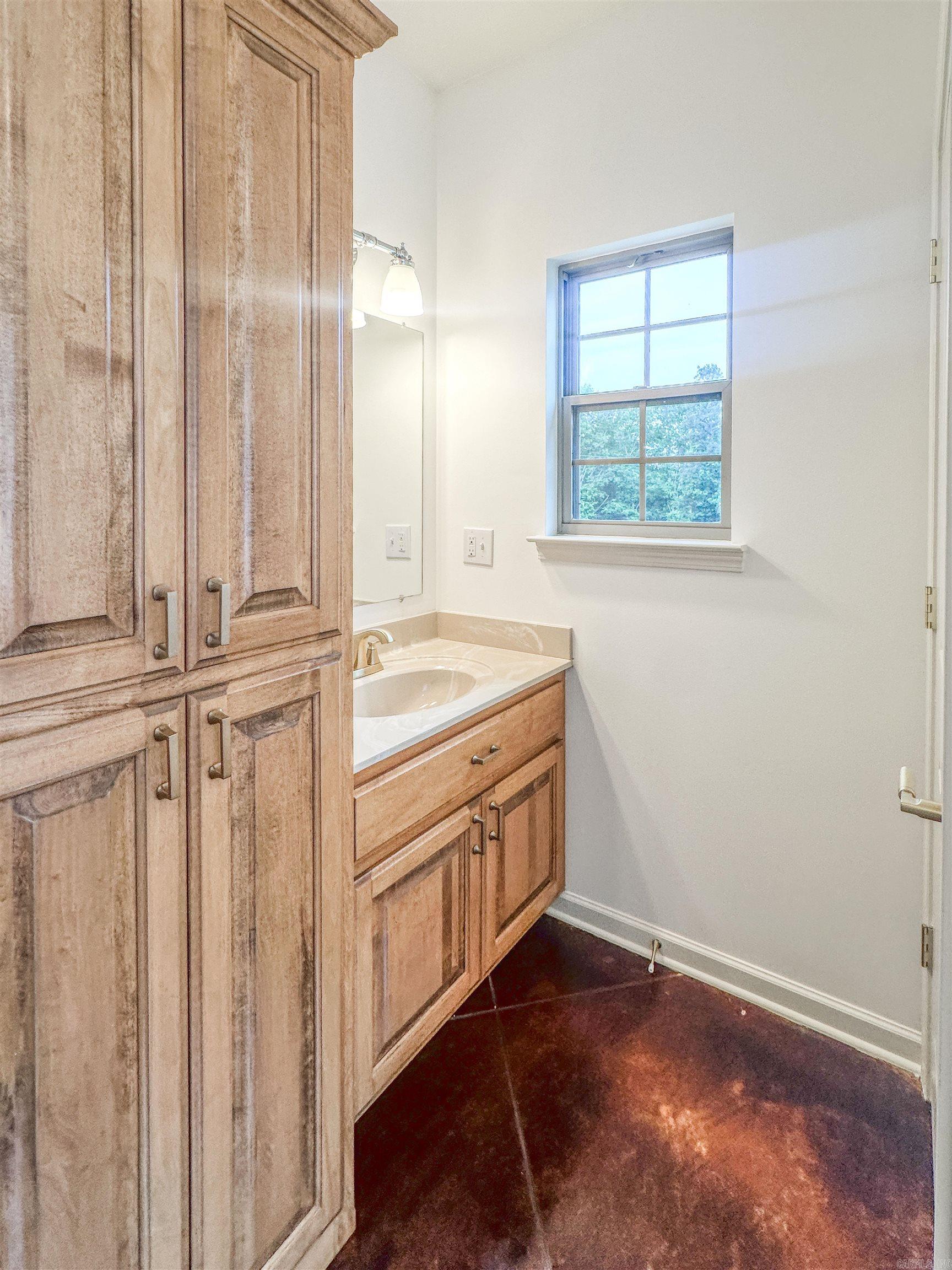 1303 Casa Aplin  Perryville, AR