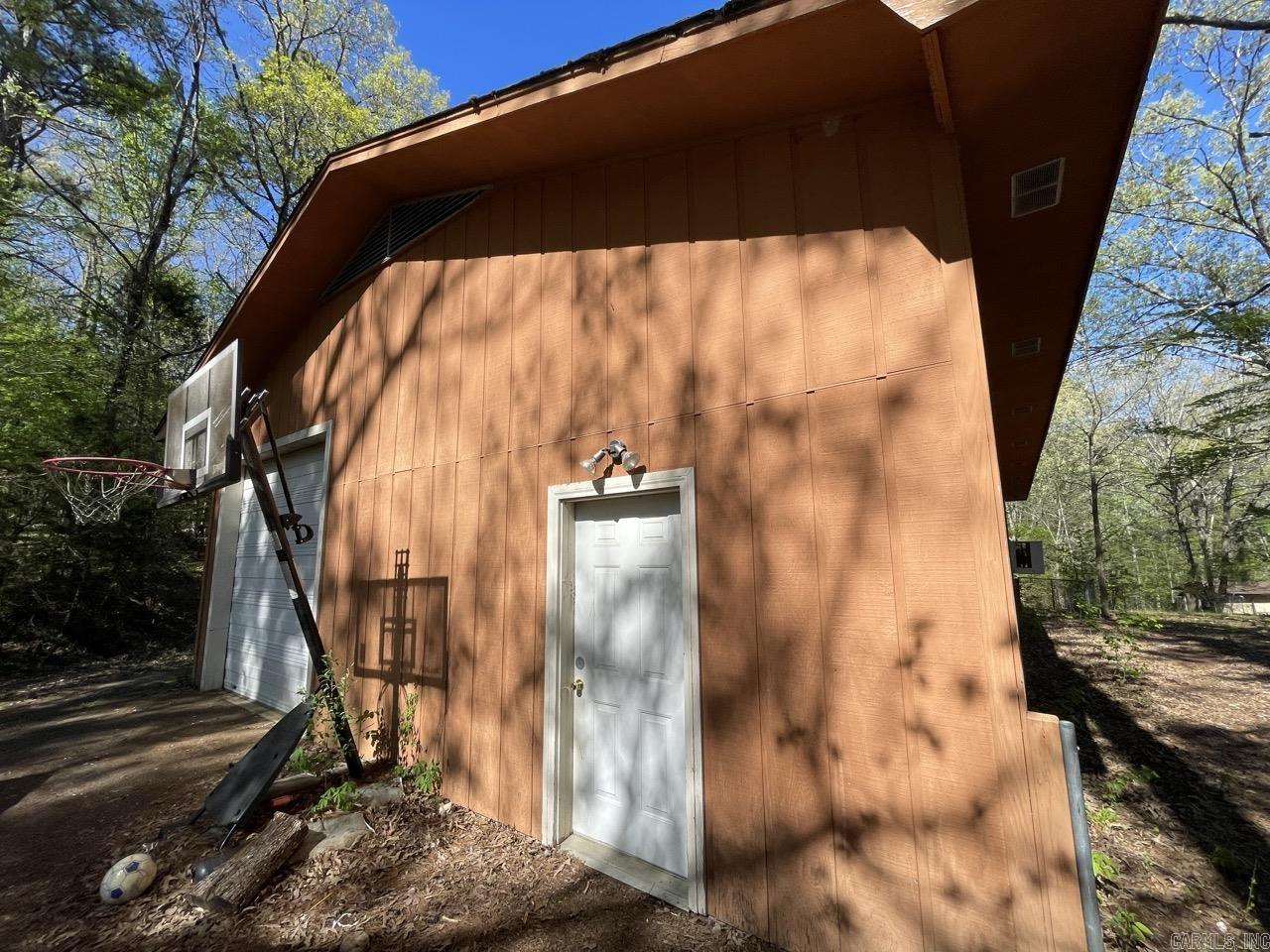 2800 Meadow  Benton, AR