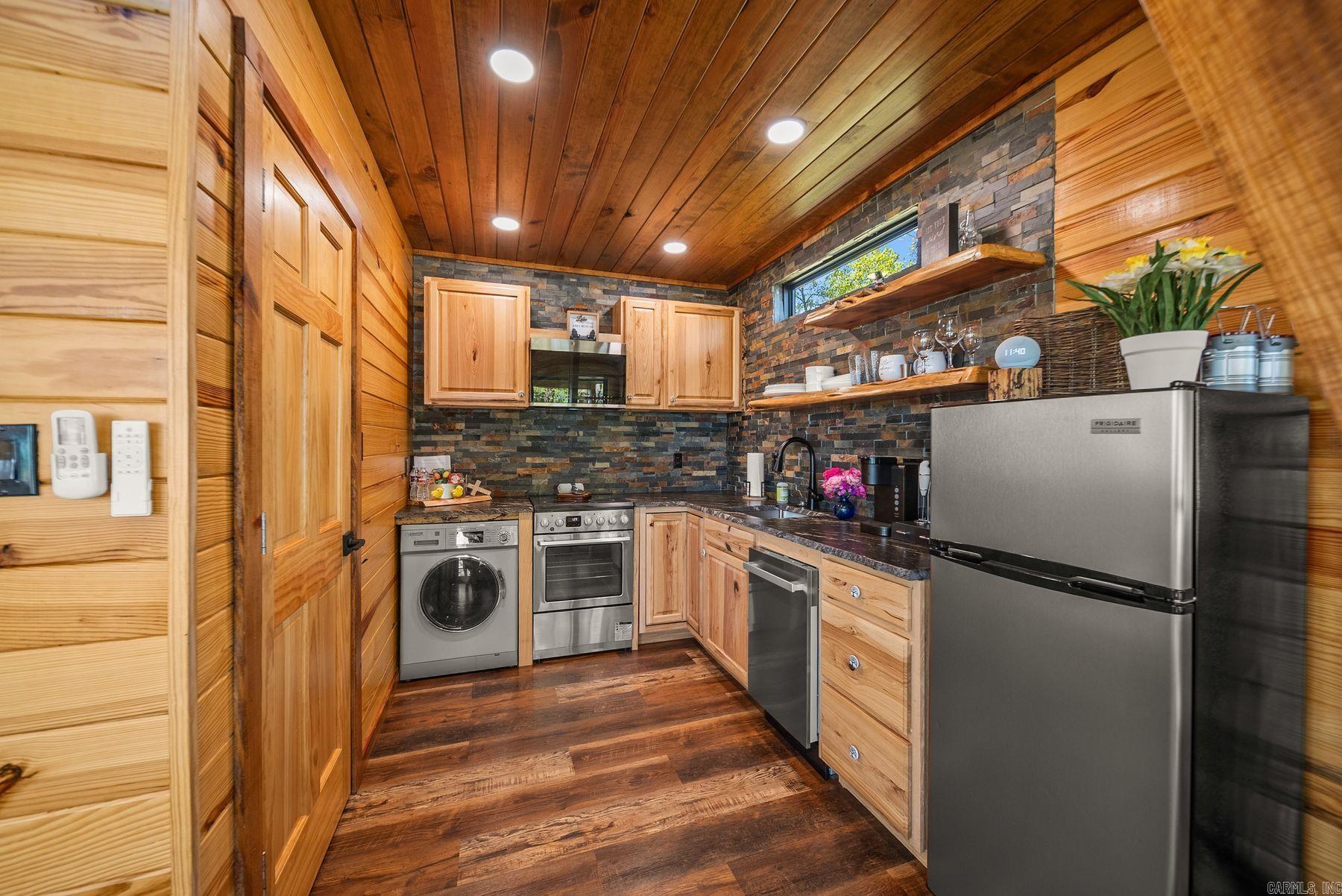 142 Northshore  Hot Springs, AR