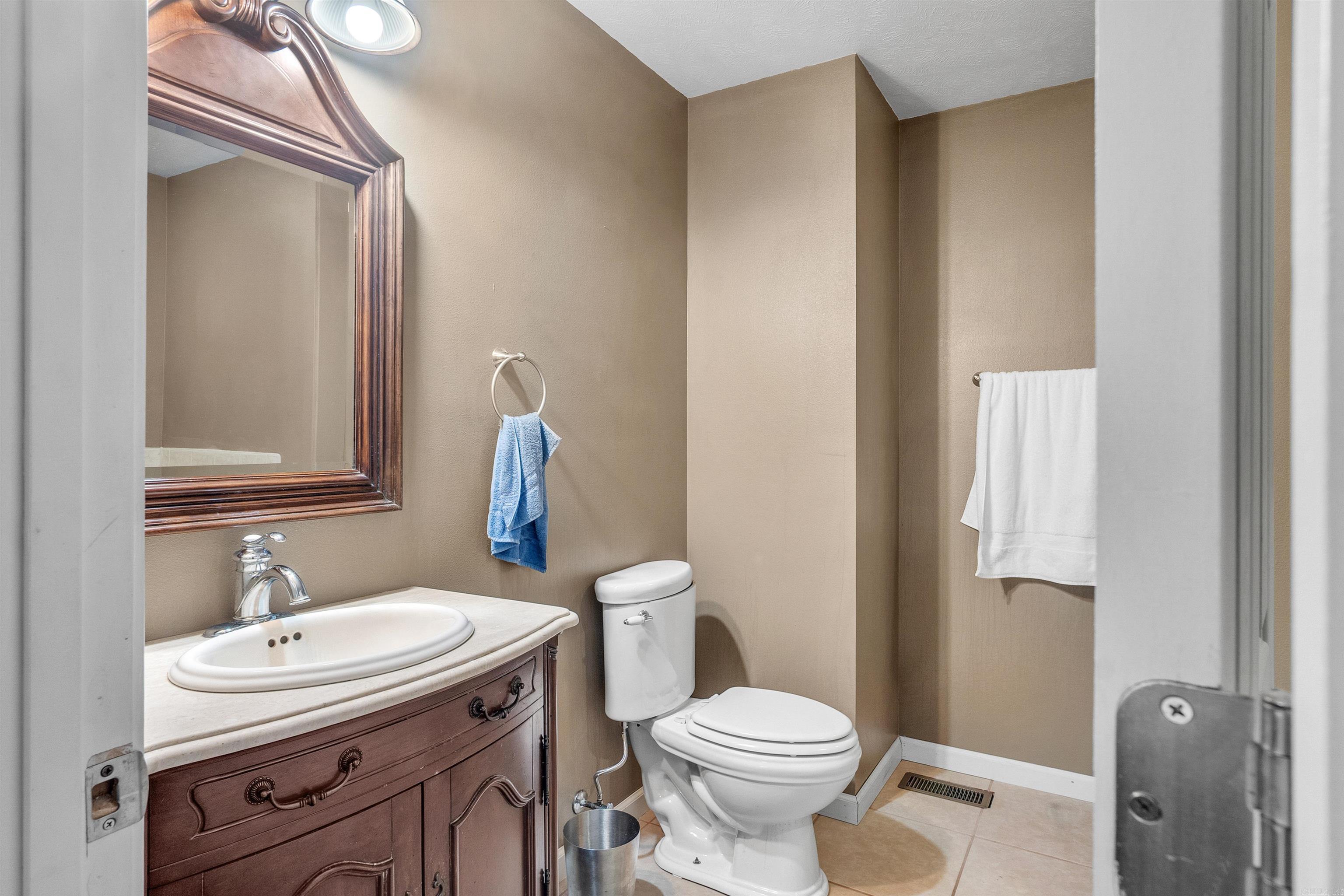 62 Robins Nest  Lonoke, AR