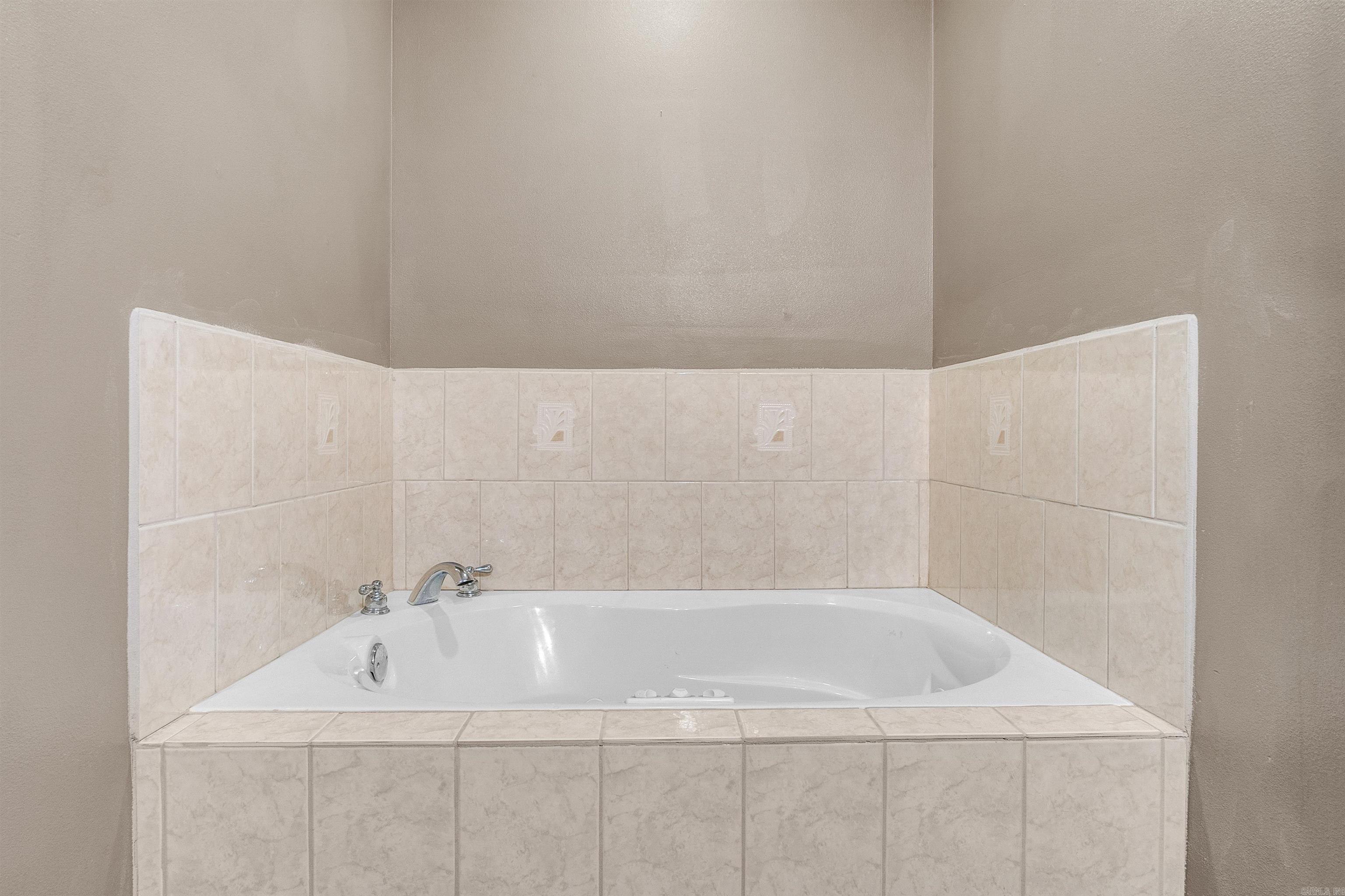 62 Robins Nest  Lonoke, AR