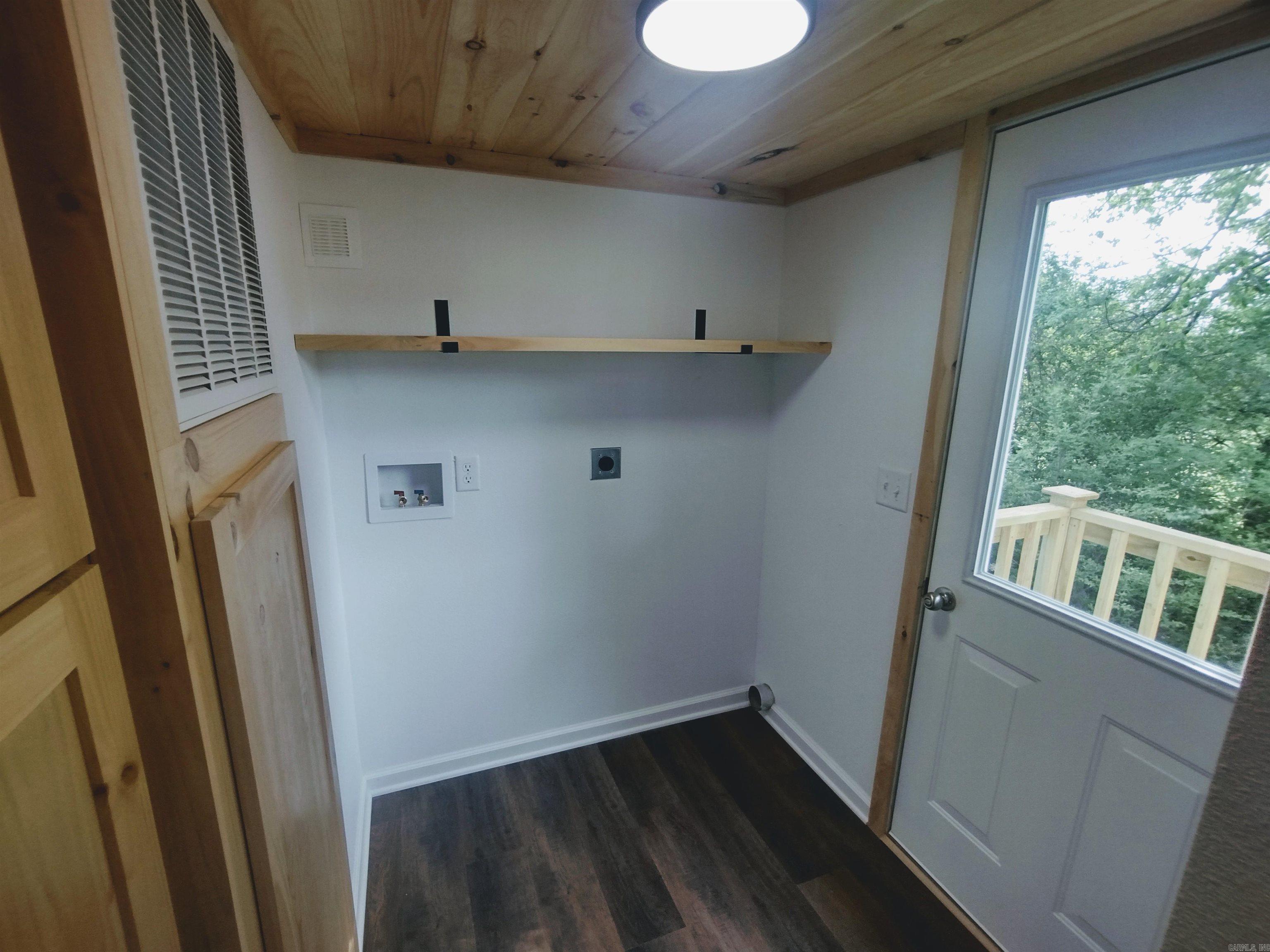 10633 hwy 66  Timbo, AR