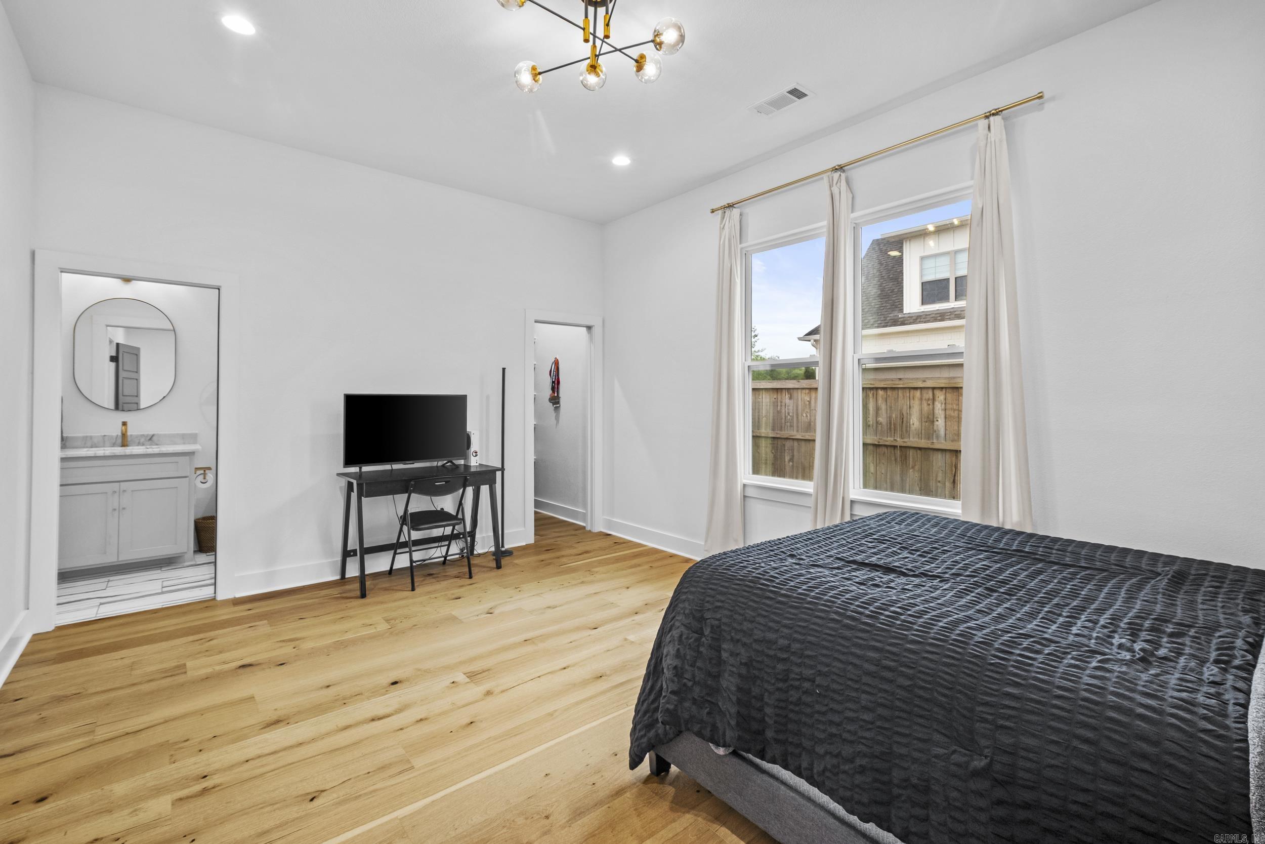 7230 Lake Point  Benton, AR