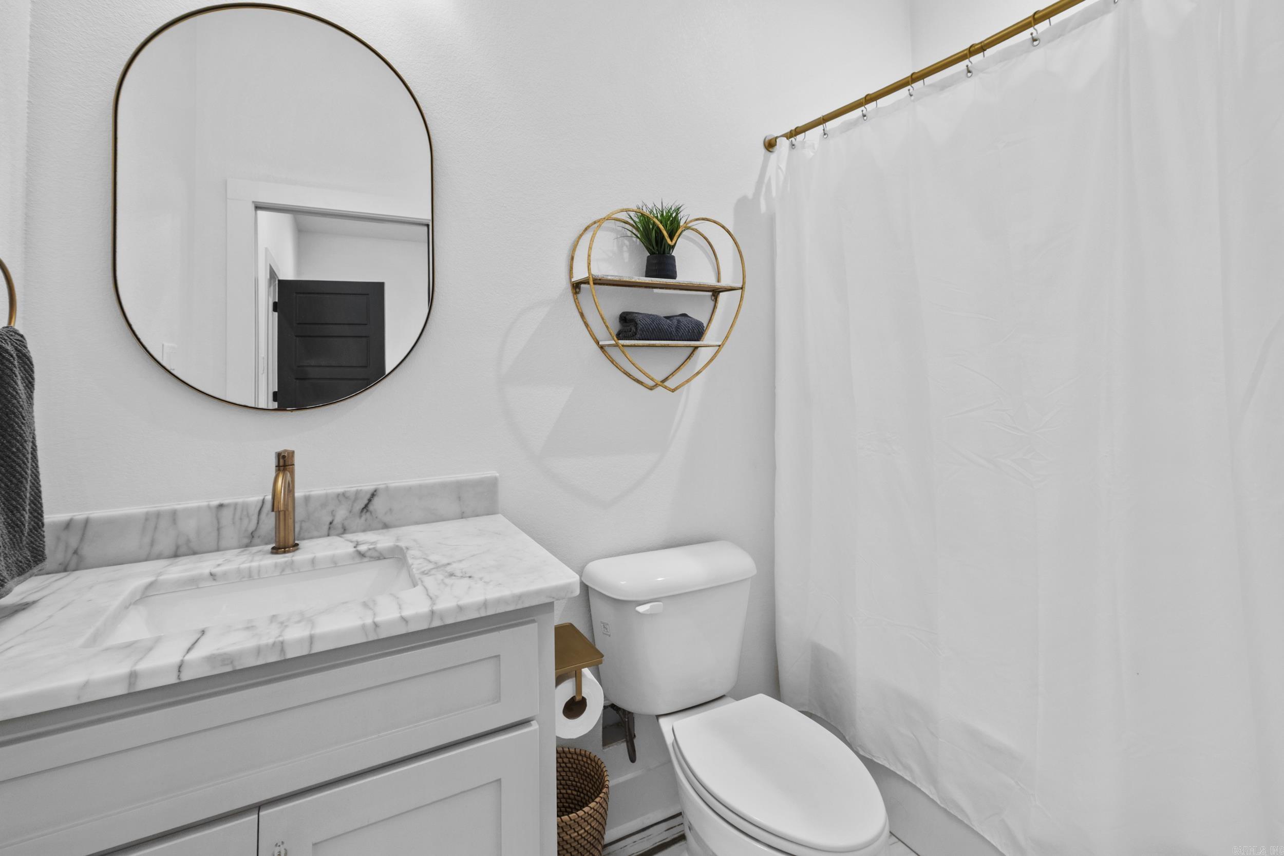 7230 Lake Point  Benton, AR