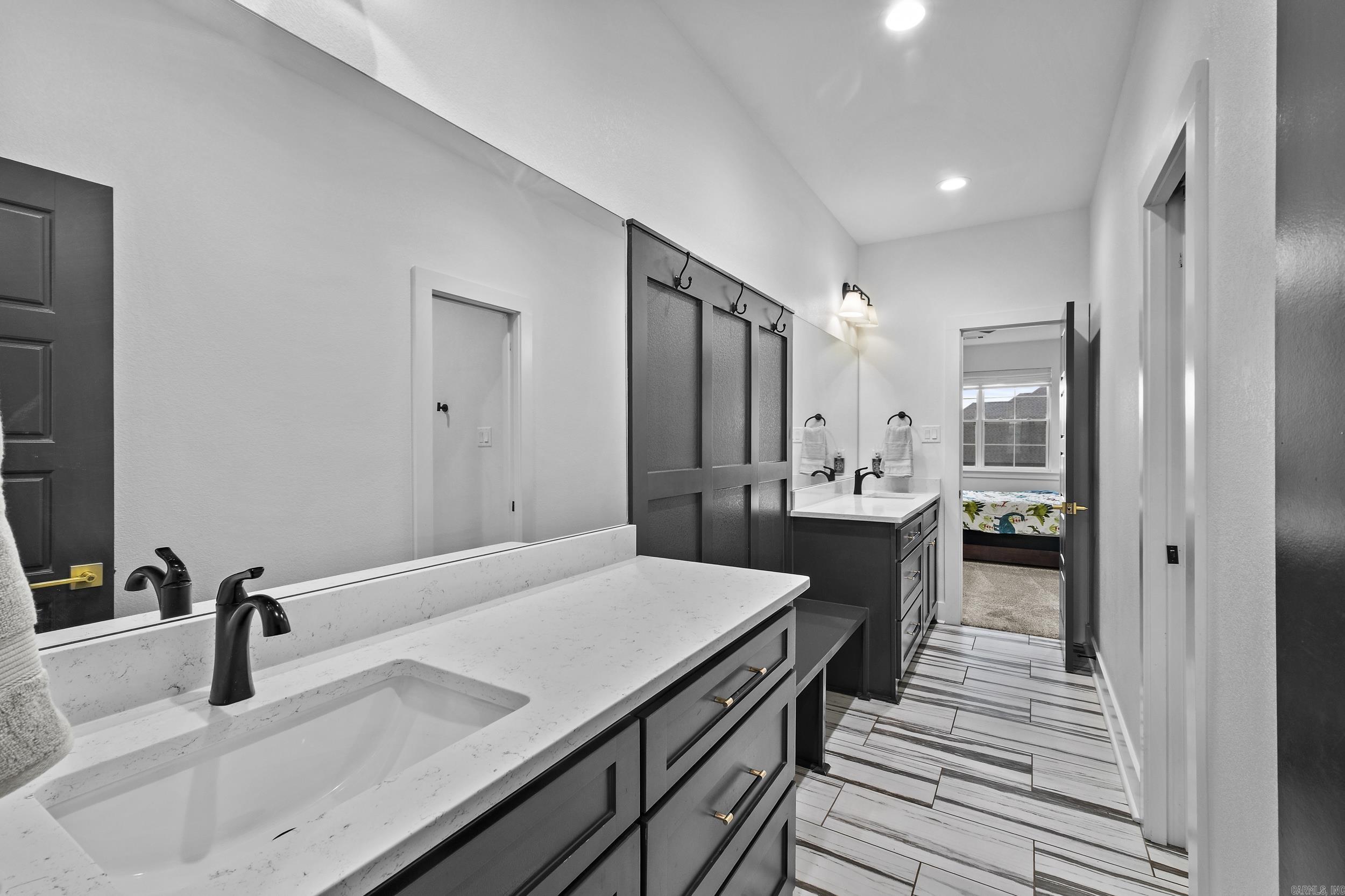 7230 Lake Point  Benton, AR