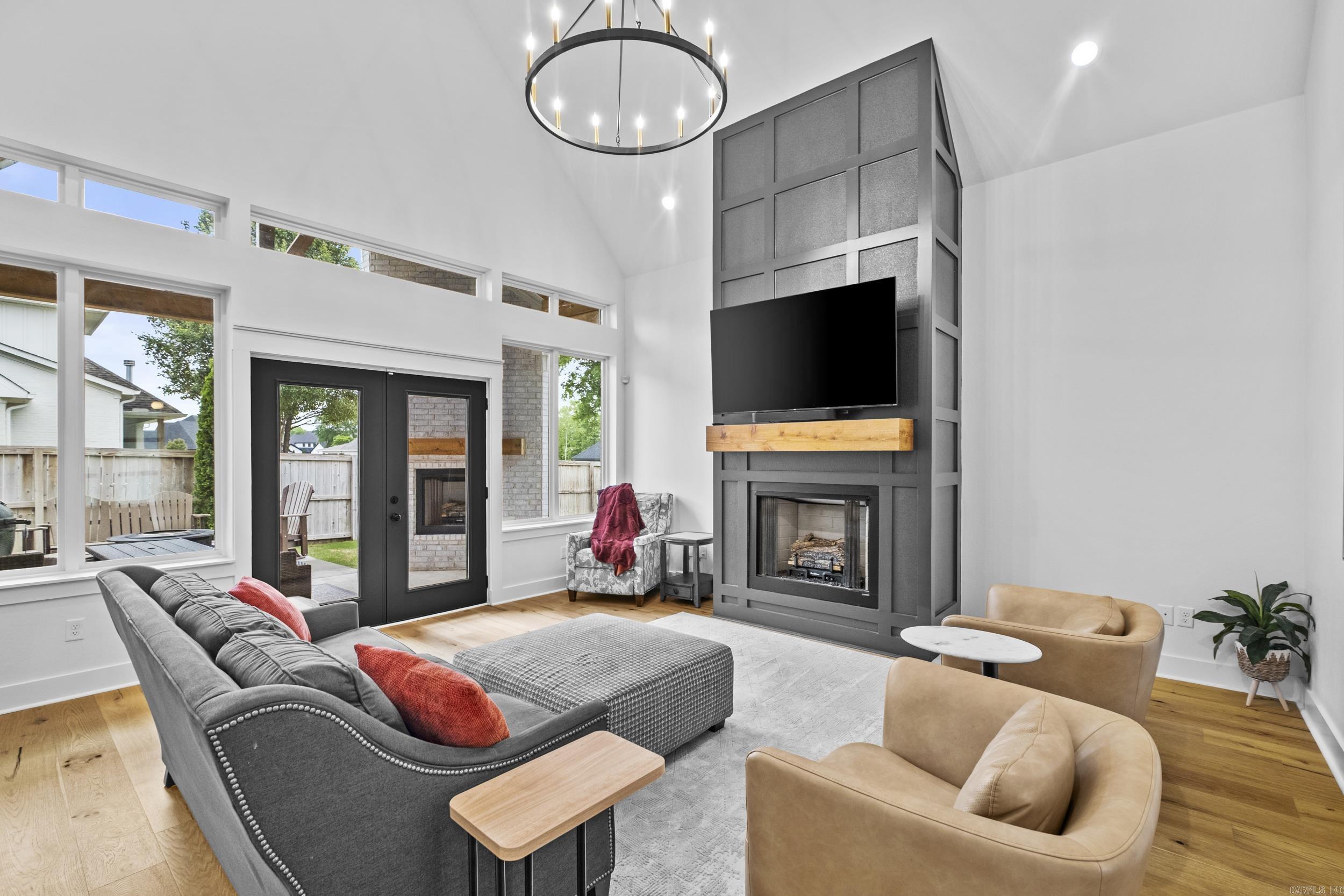 7230 Lake Point  Benton, AR