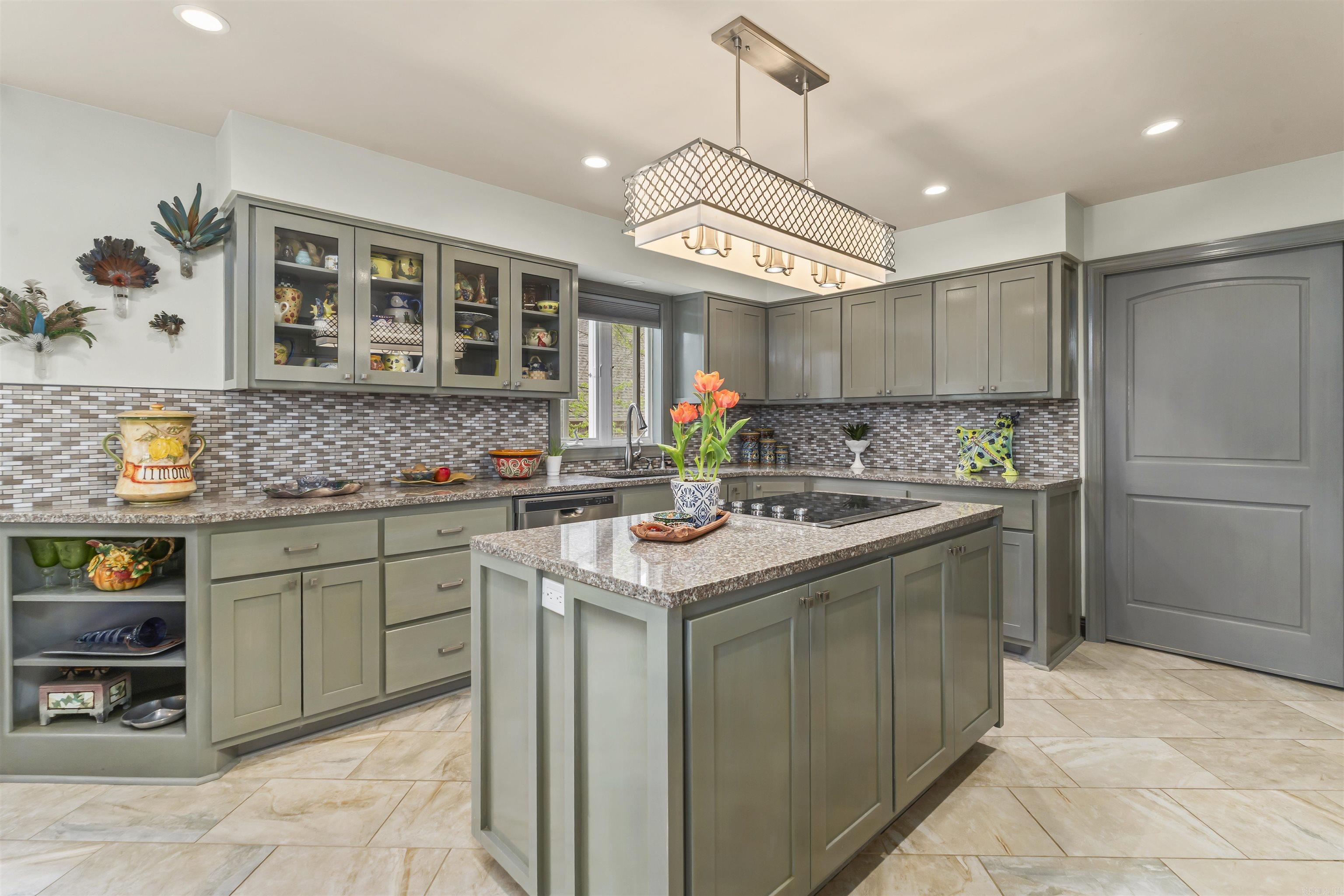 3 Levantino  Hot Springs Village, AR