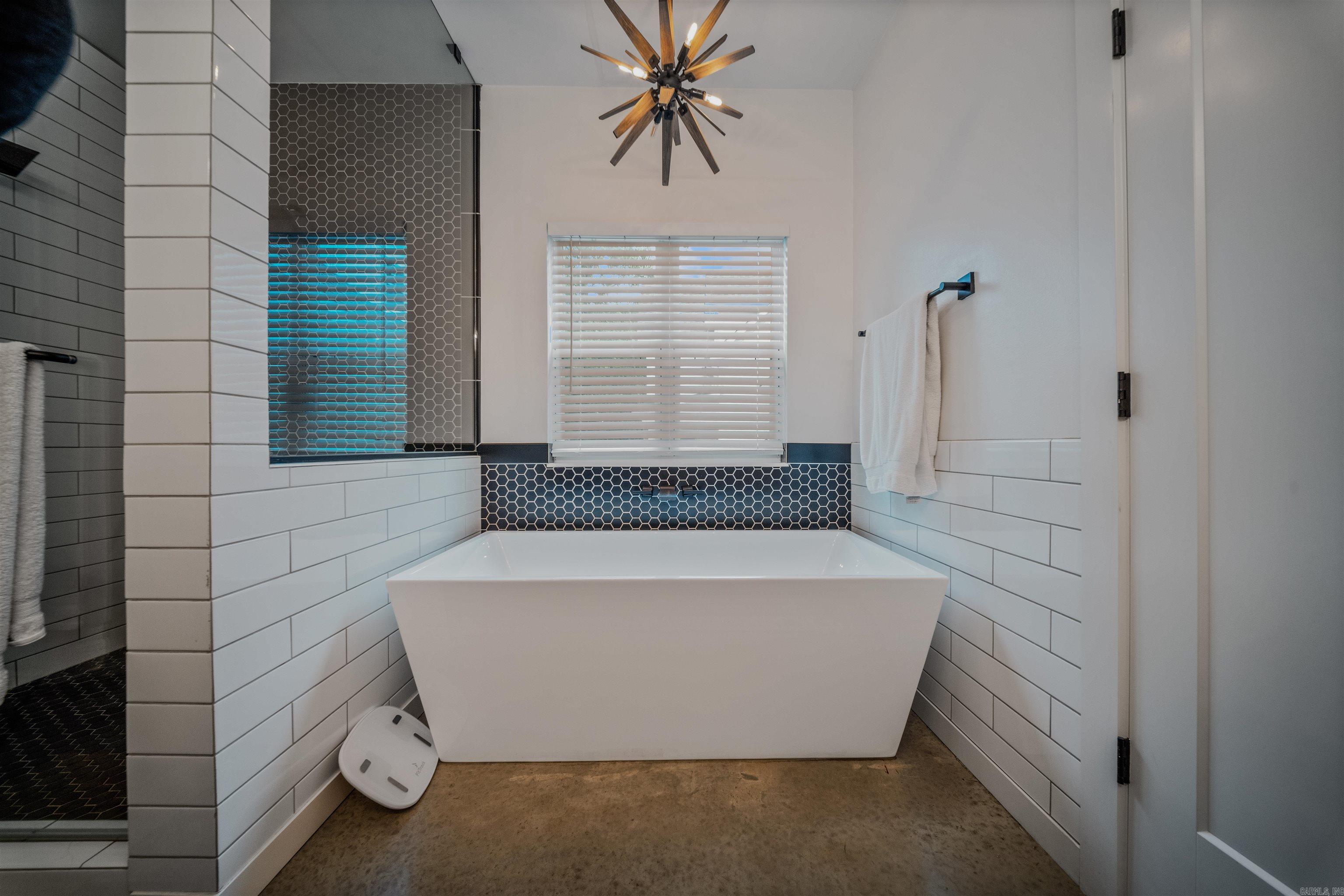 305 W Cross  Benton, AR