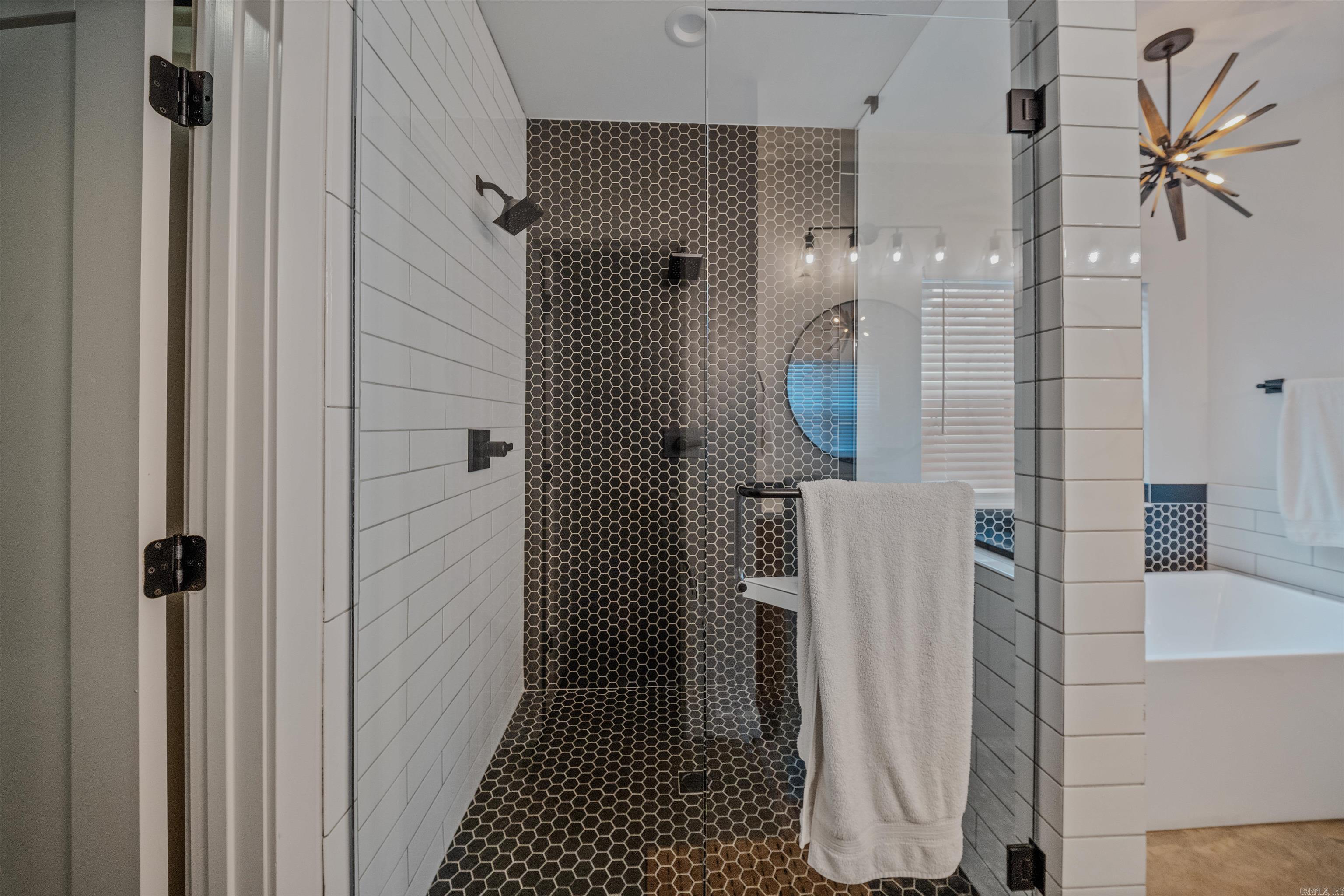 305 W Cross  Benton, AR