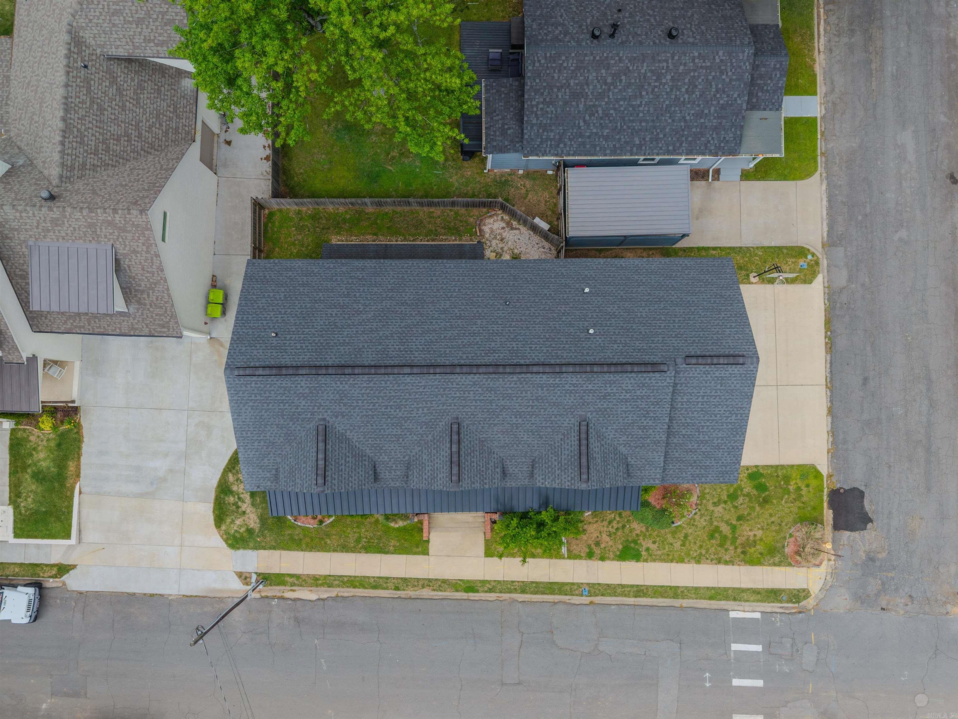 305 W Cross  Benton, AR