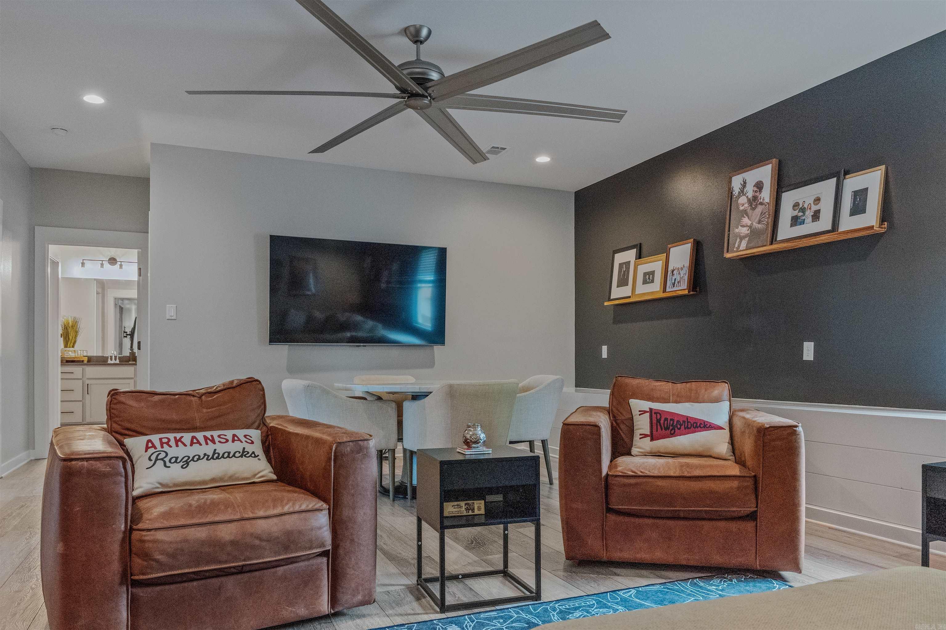 305 W Cross  Benton, AR