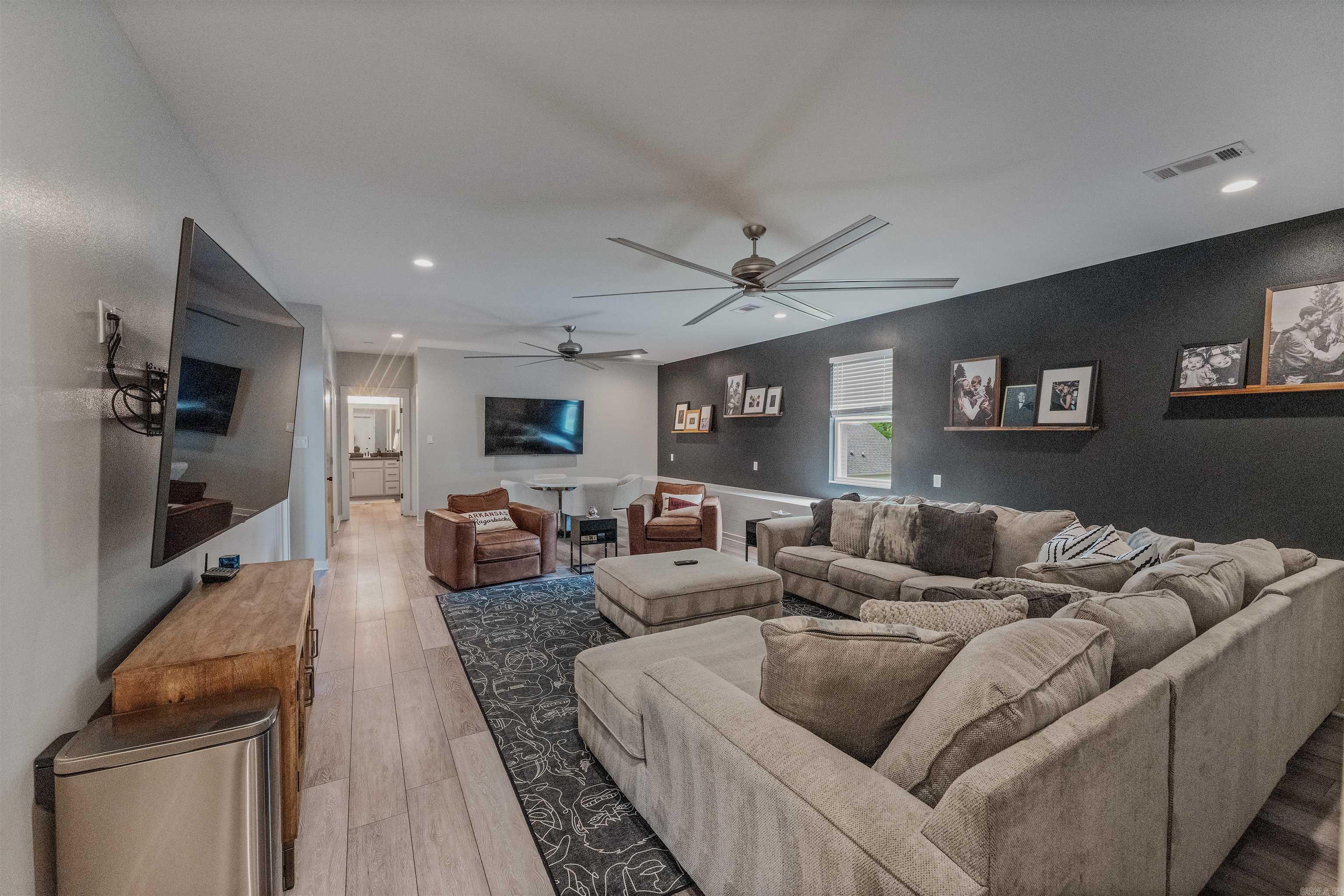 305 W Cross  Benton, AR