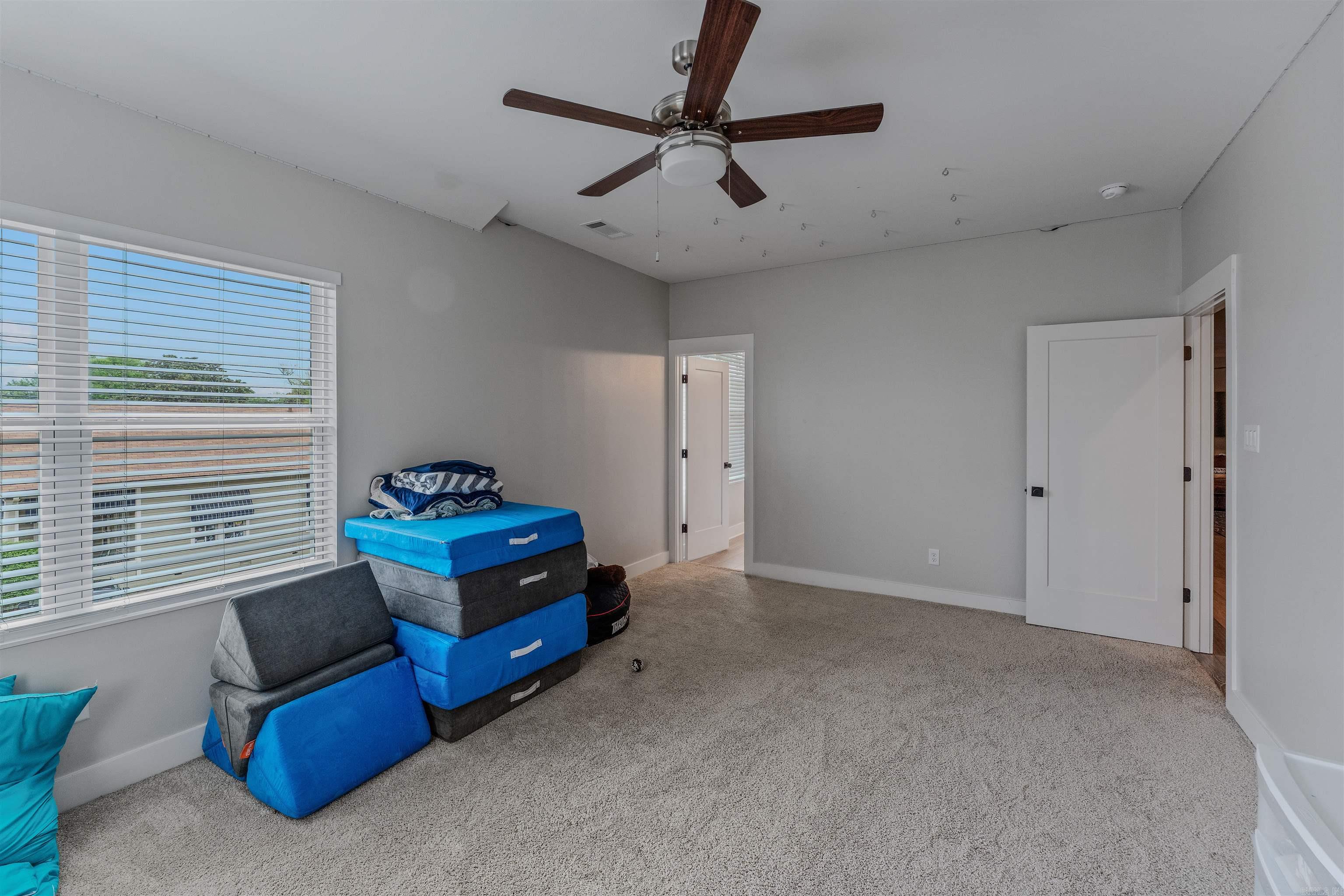 305 W Cross  Benton, AR