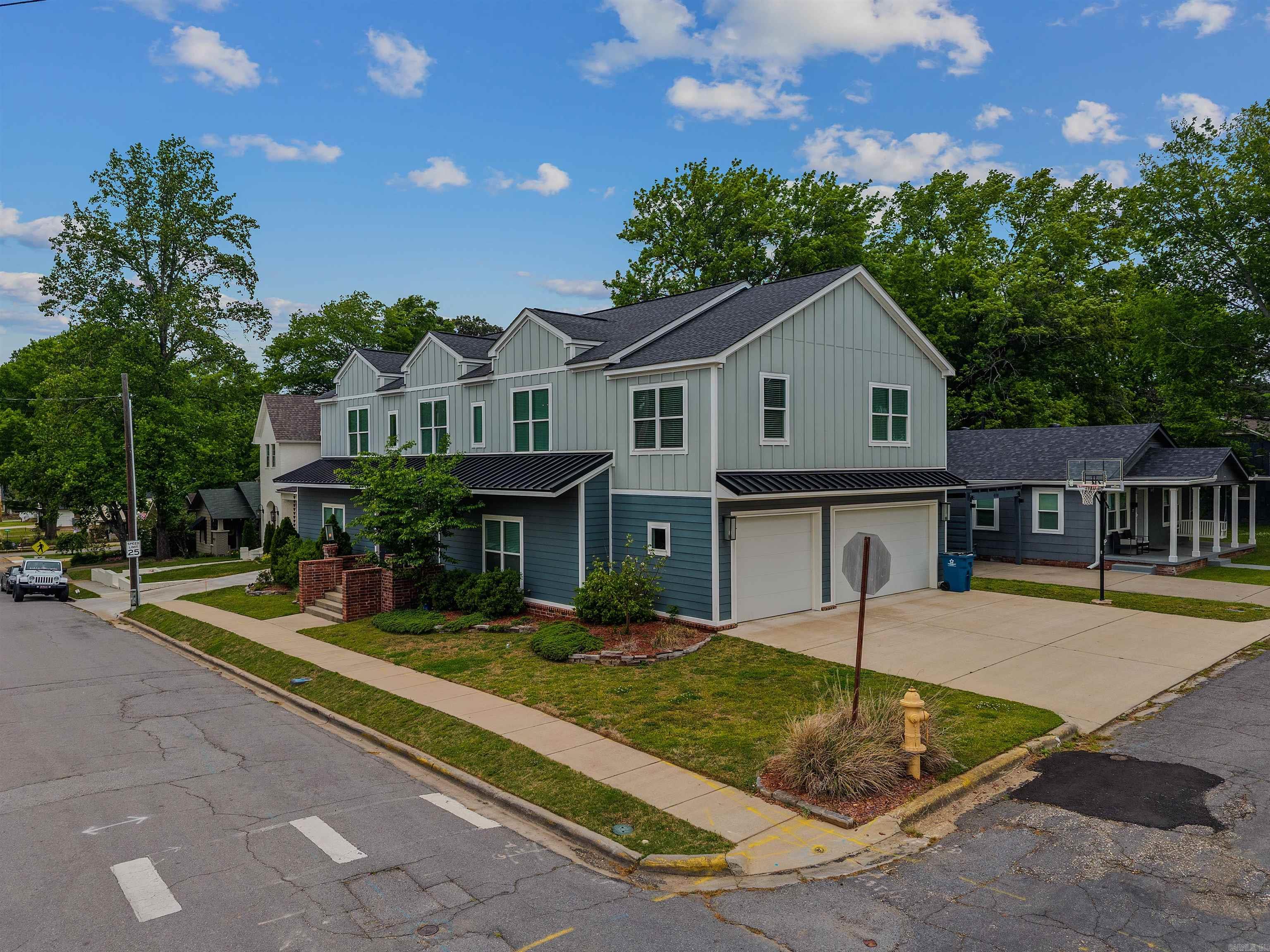 305 W Cross  Benton, AR