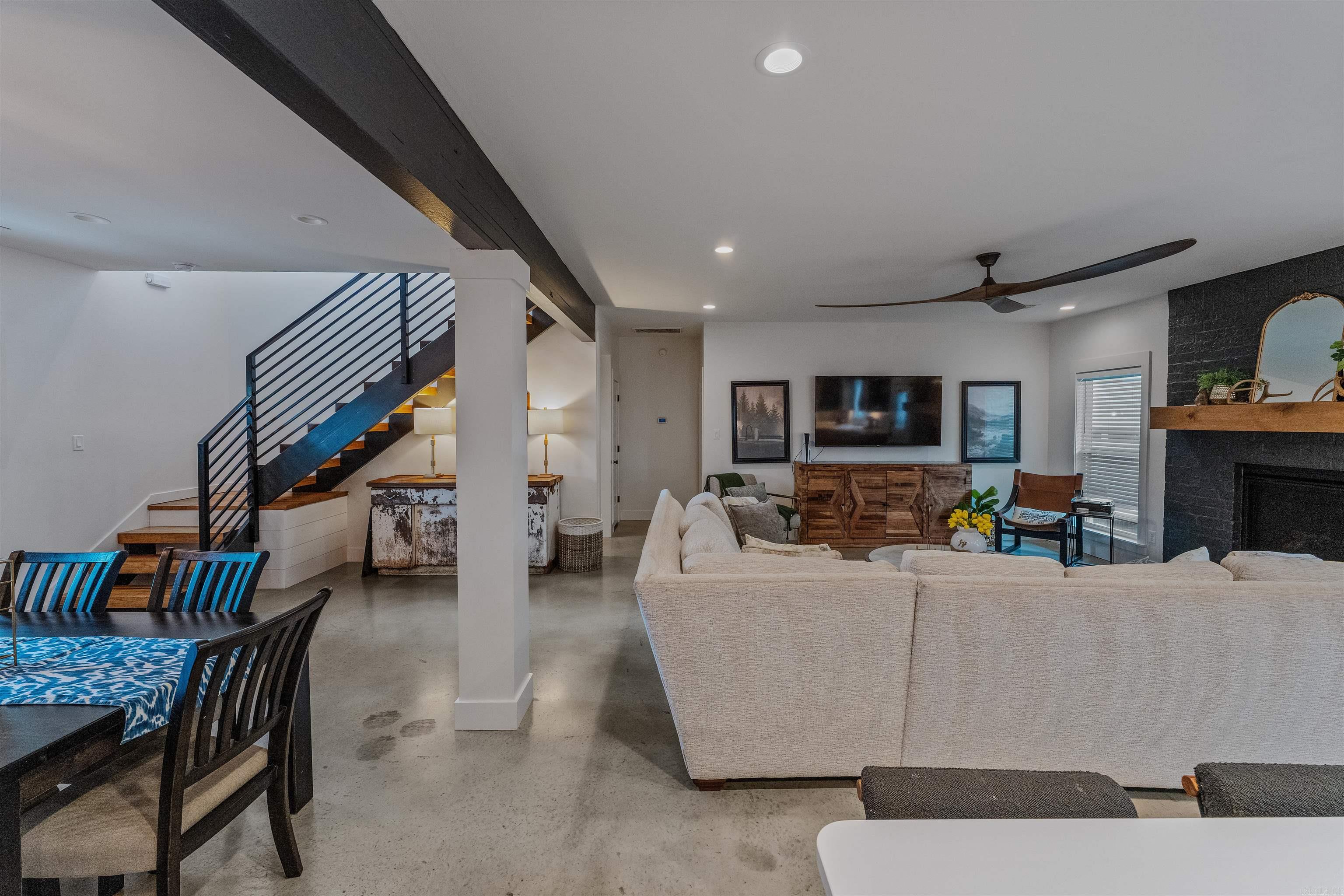 305 W Cross  Benton, AR