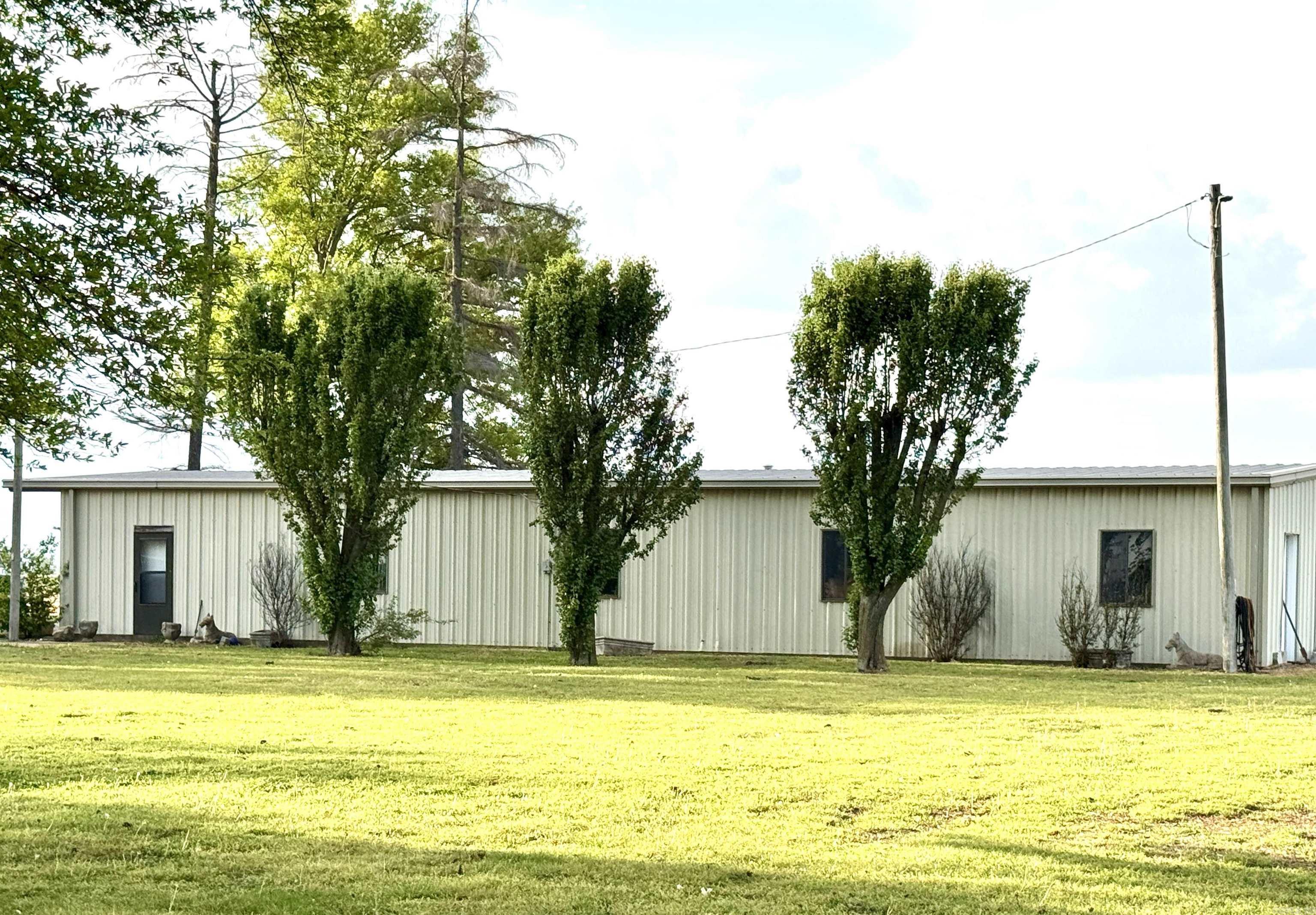 5978 N County Road 761  Blytheville, AR