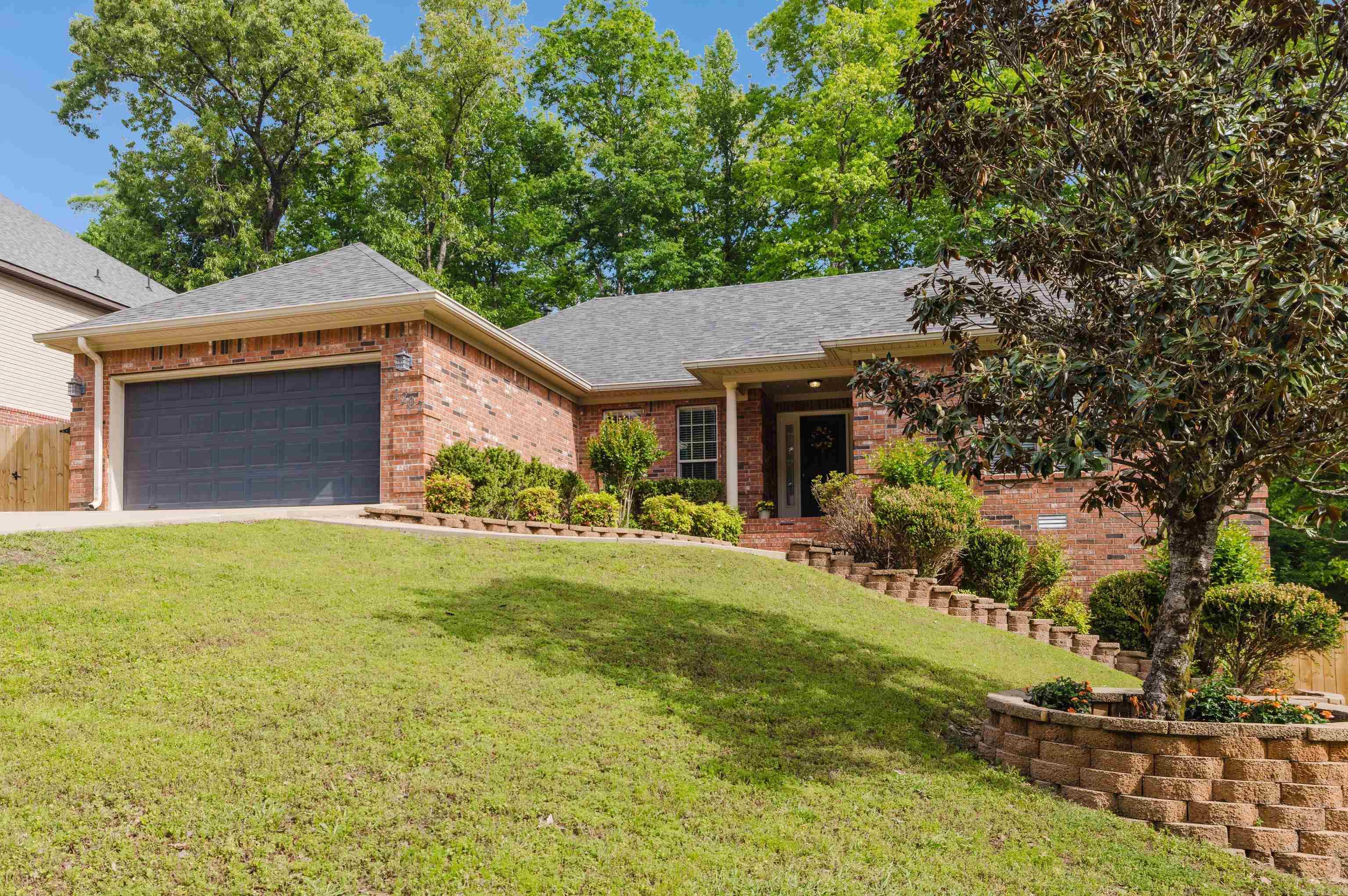 1202 Oxford Ave  Benton, AR