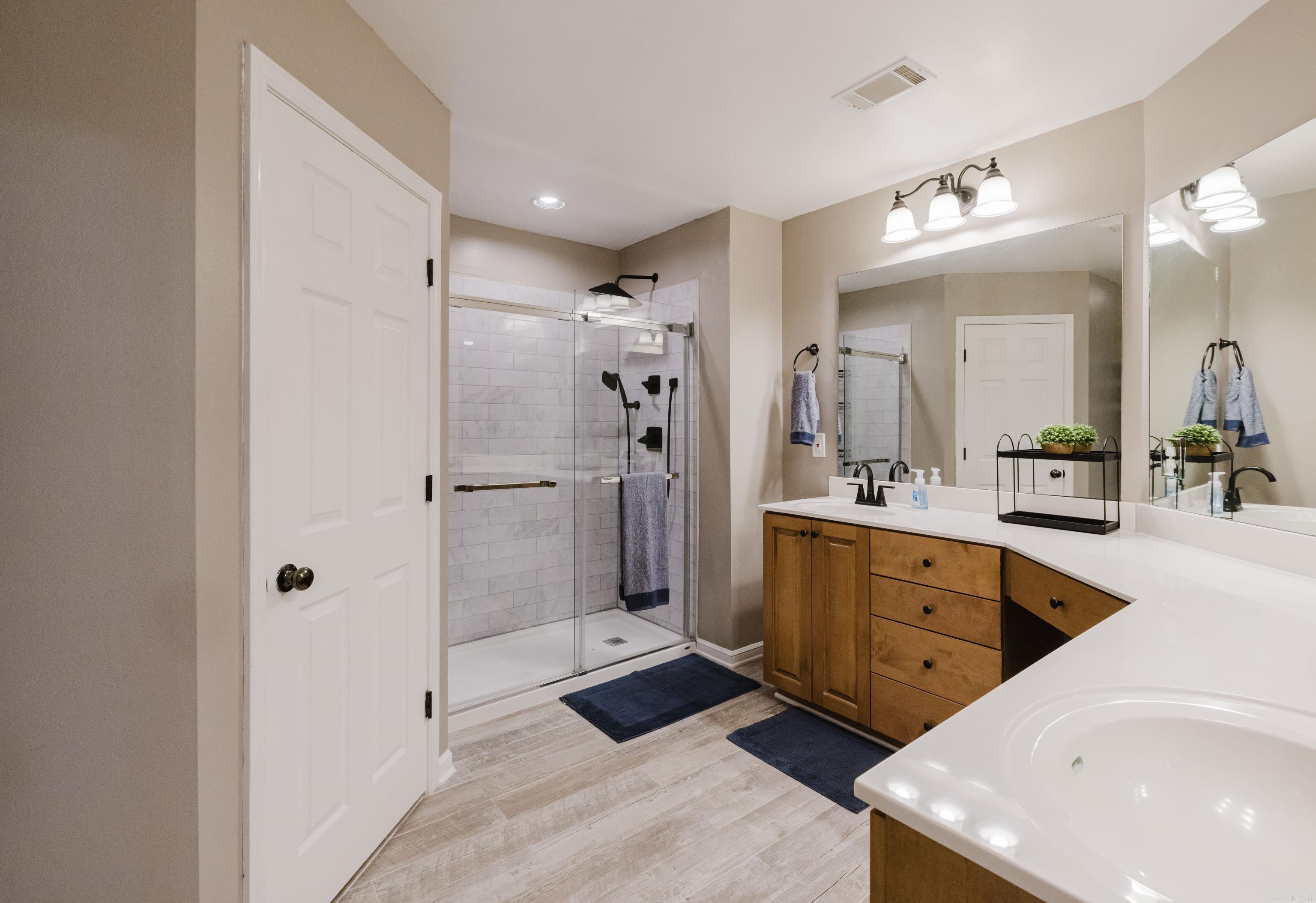 1202 Oxford Ave  Benton, AR