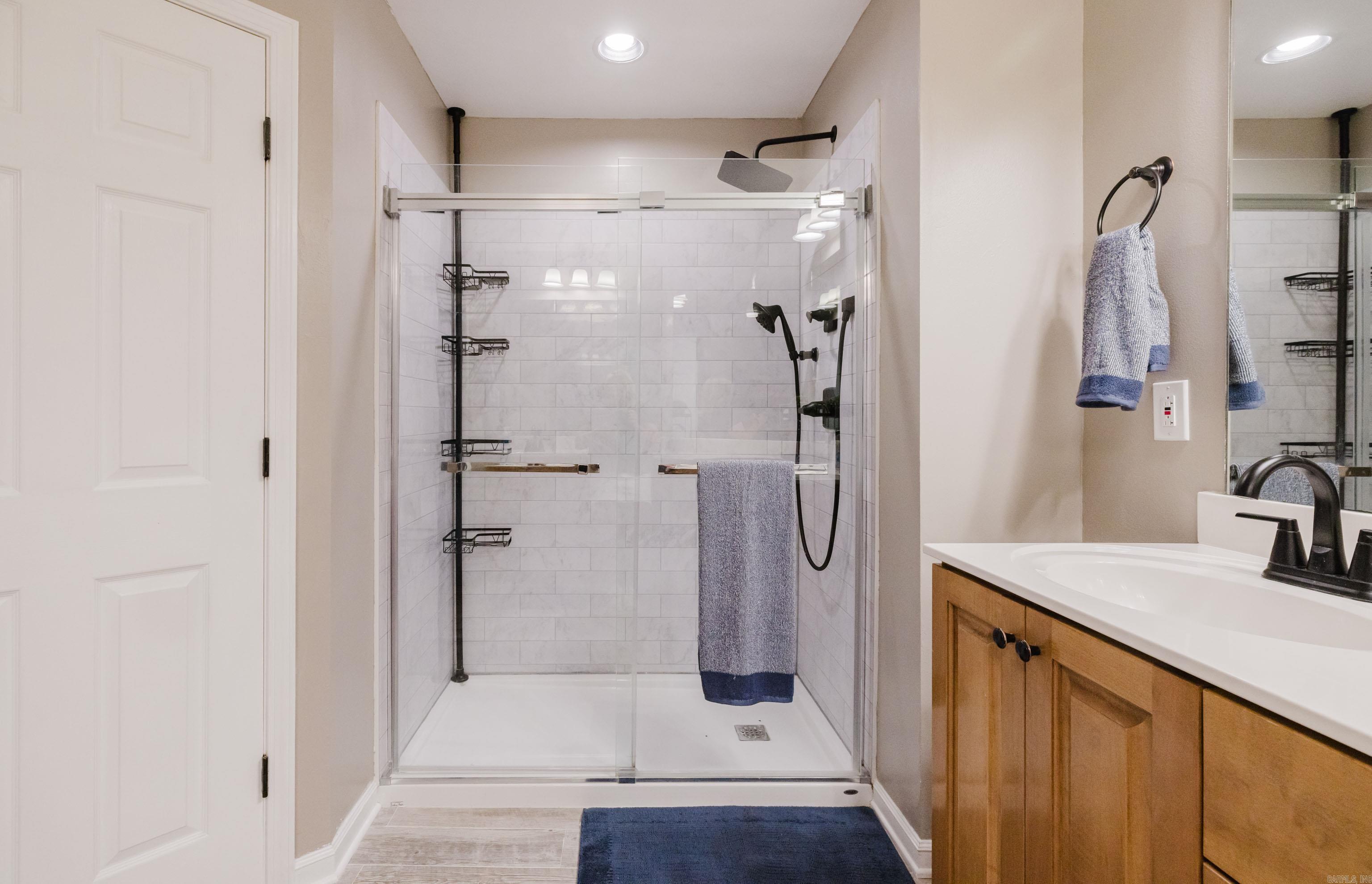 1202 Oxford Ave  Benton, AR