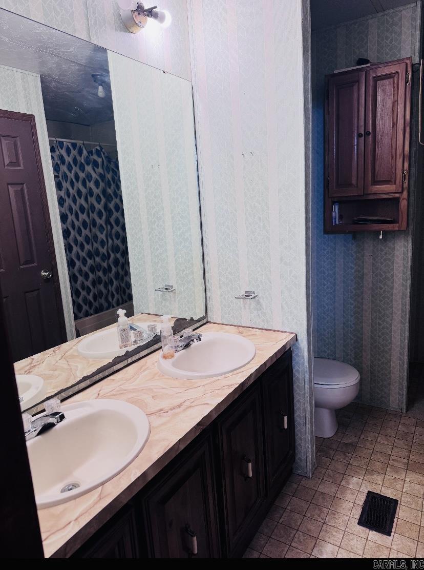 944 E Highway 270  Mount Ida, AR