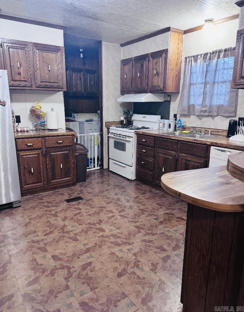 944 E Highway 270  Mount Ida, AR