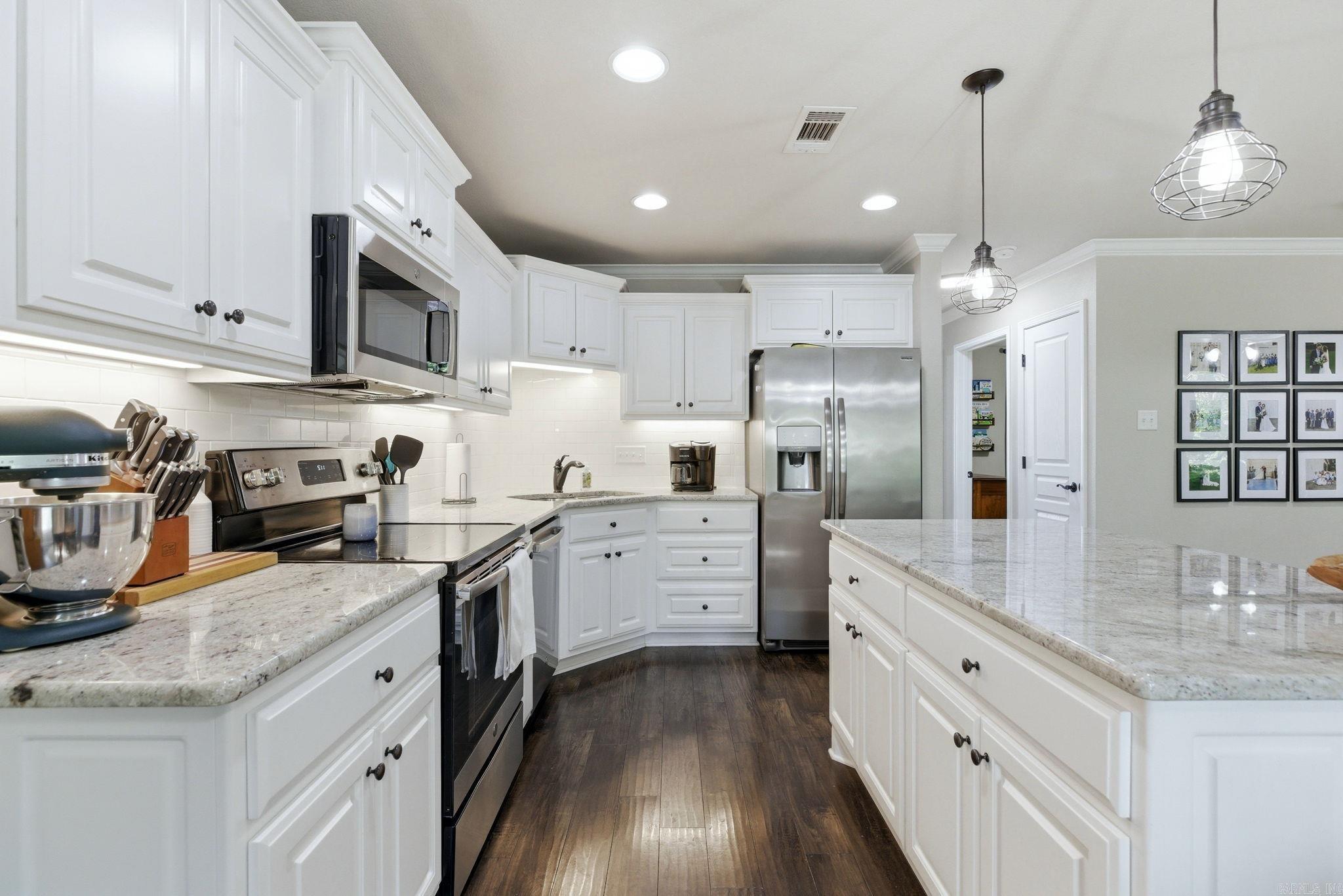 23 Fletcher Dr  Austin, AR